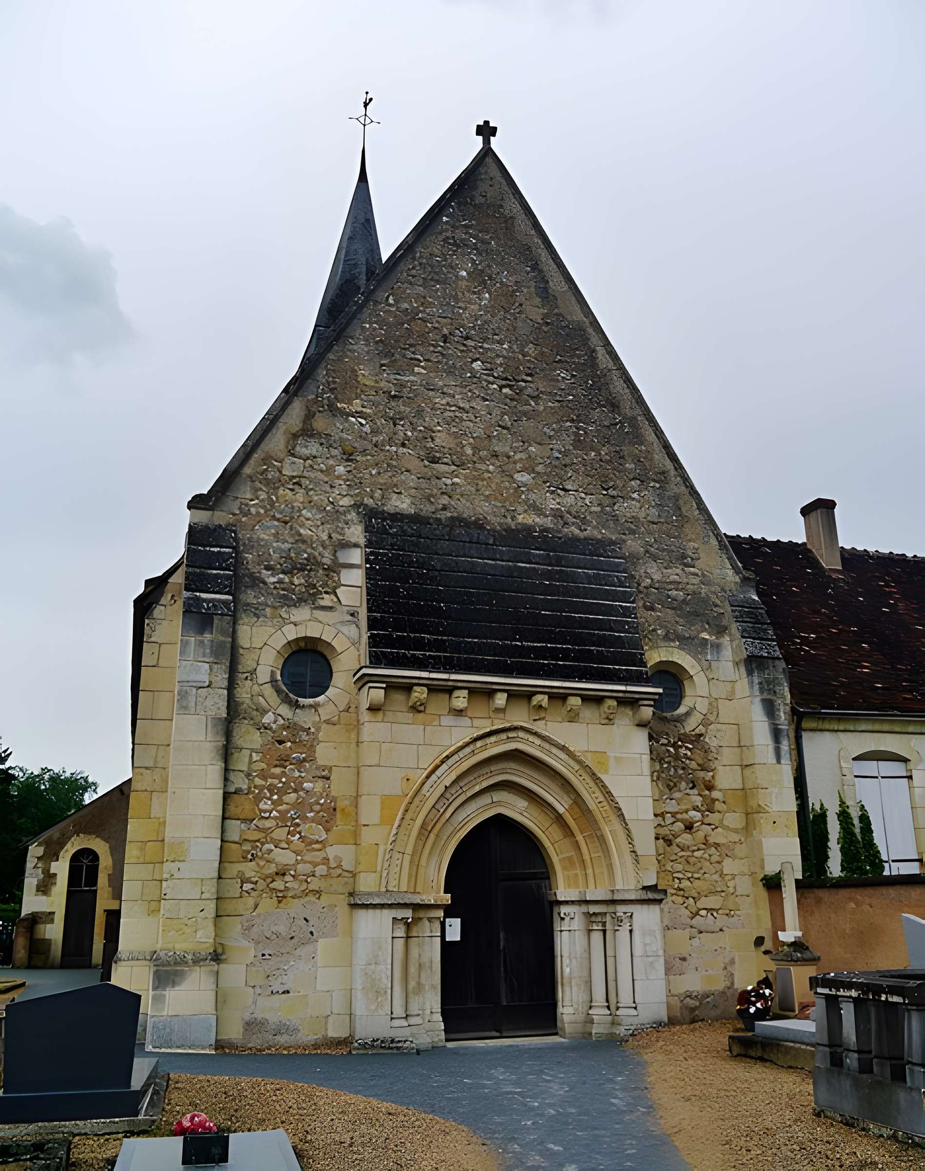 Église Saint-Jacques de Saint-Jacques-des-Guérets