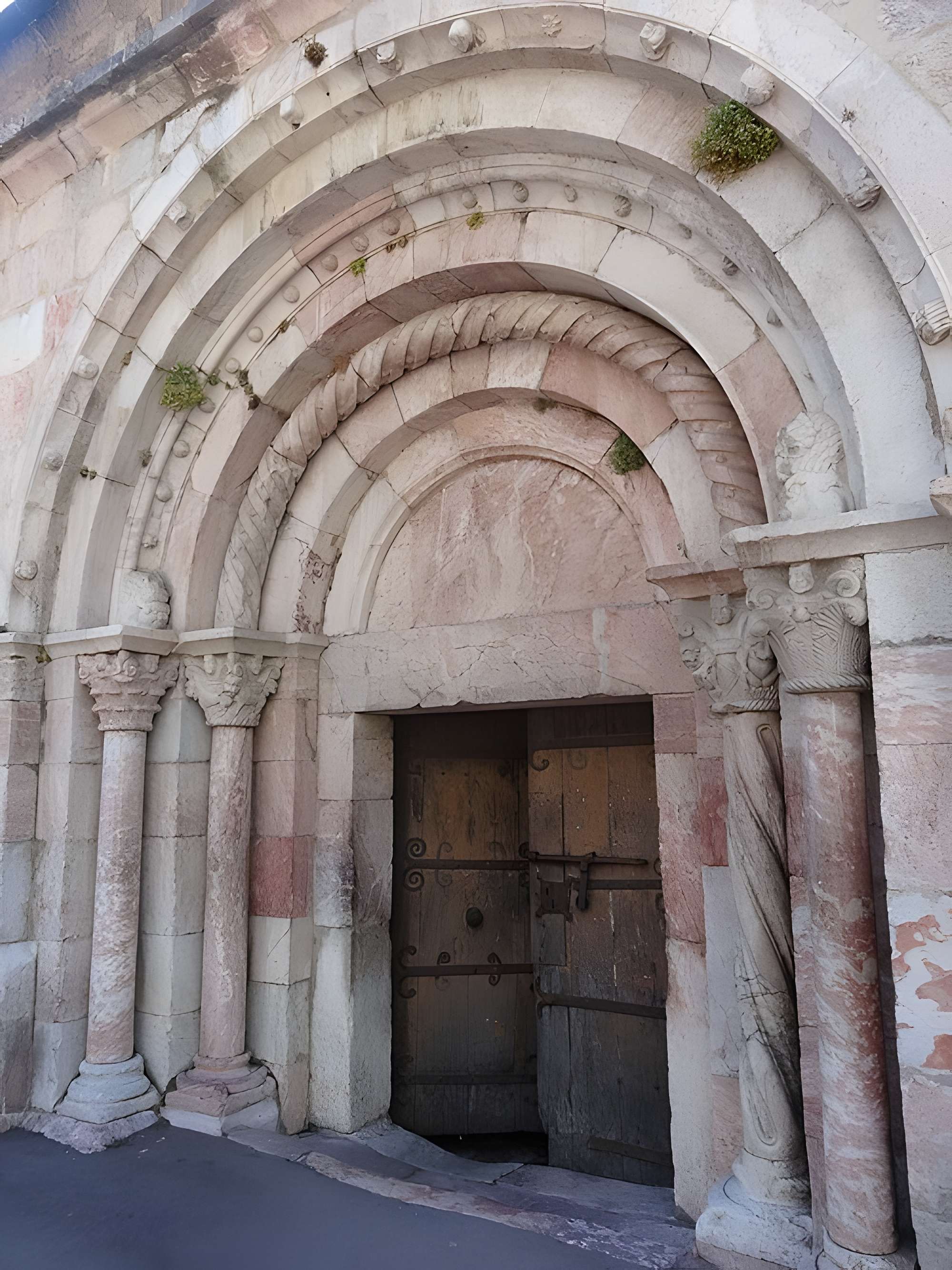Église Saint-Jacques de Villefranche-de-Conflent