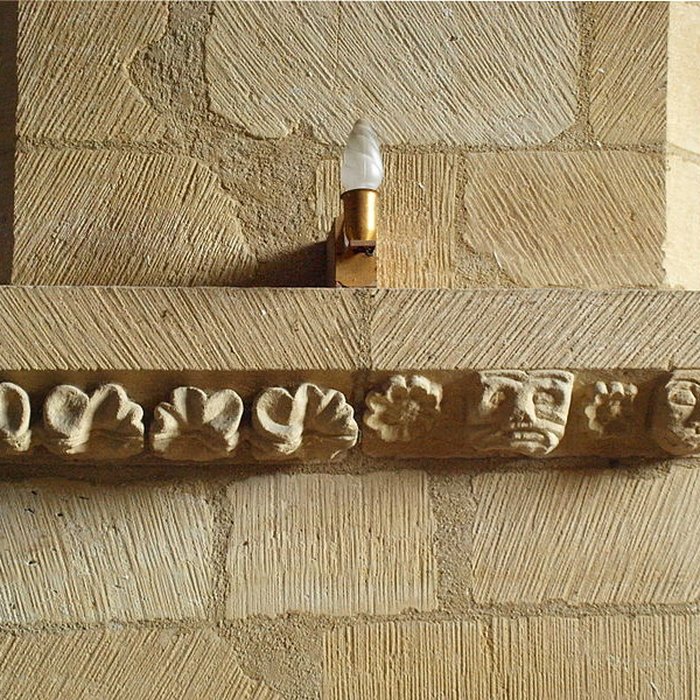 Photo de Église Saint-Jacques du Chesne et croix