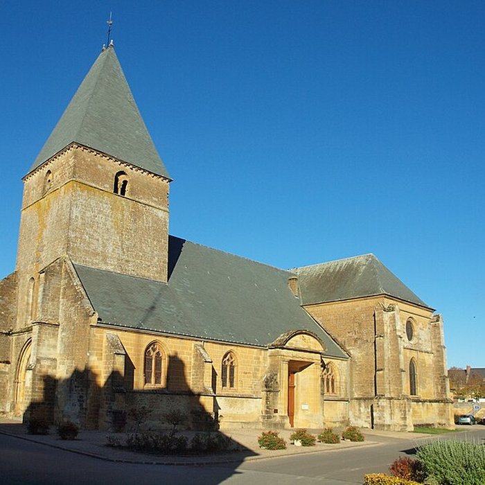 Photo de Église Saint-Jacques du Chesne et croix
