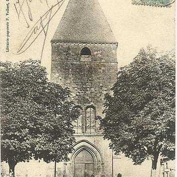 Église Saint-Jacques du Chesne et croix
