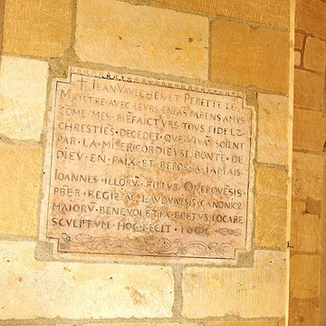 Église Saint-Jacques du Chesne et croix