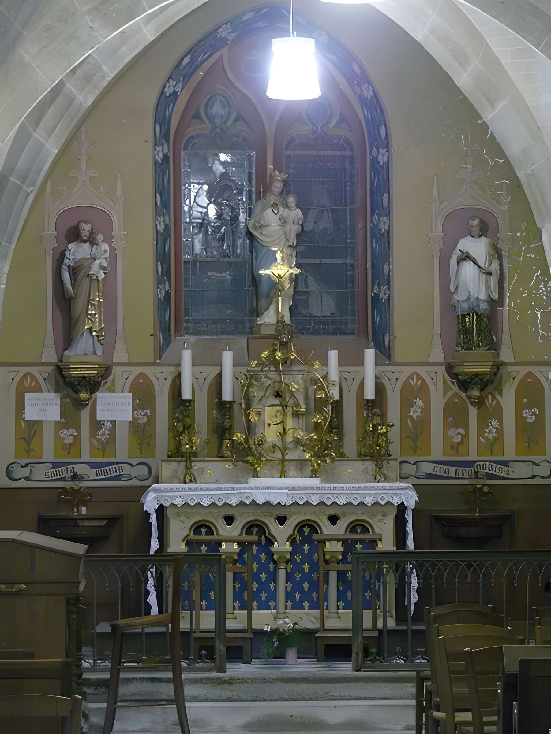 Église Saint-Jacques-le-Majeur de Courcelles