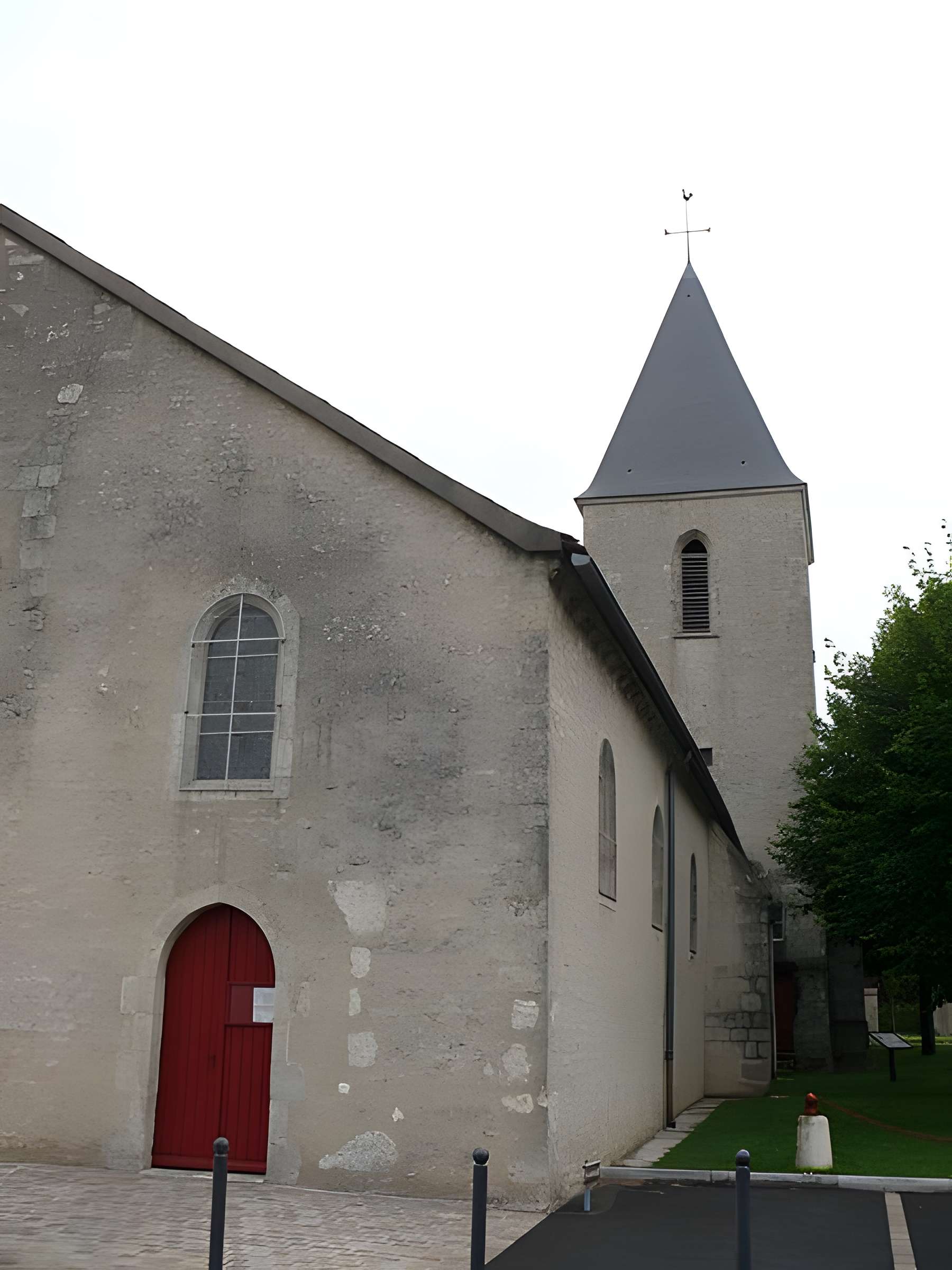 Église Saint-Jacques-le-Majeur de Courcelles