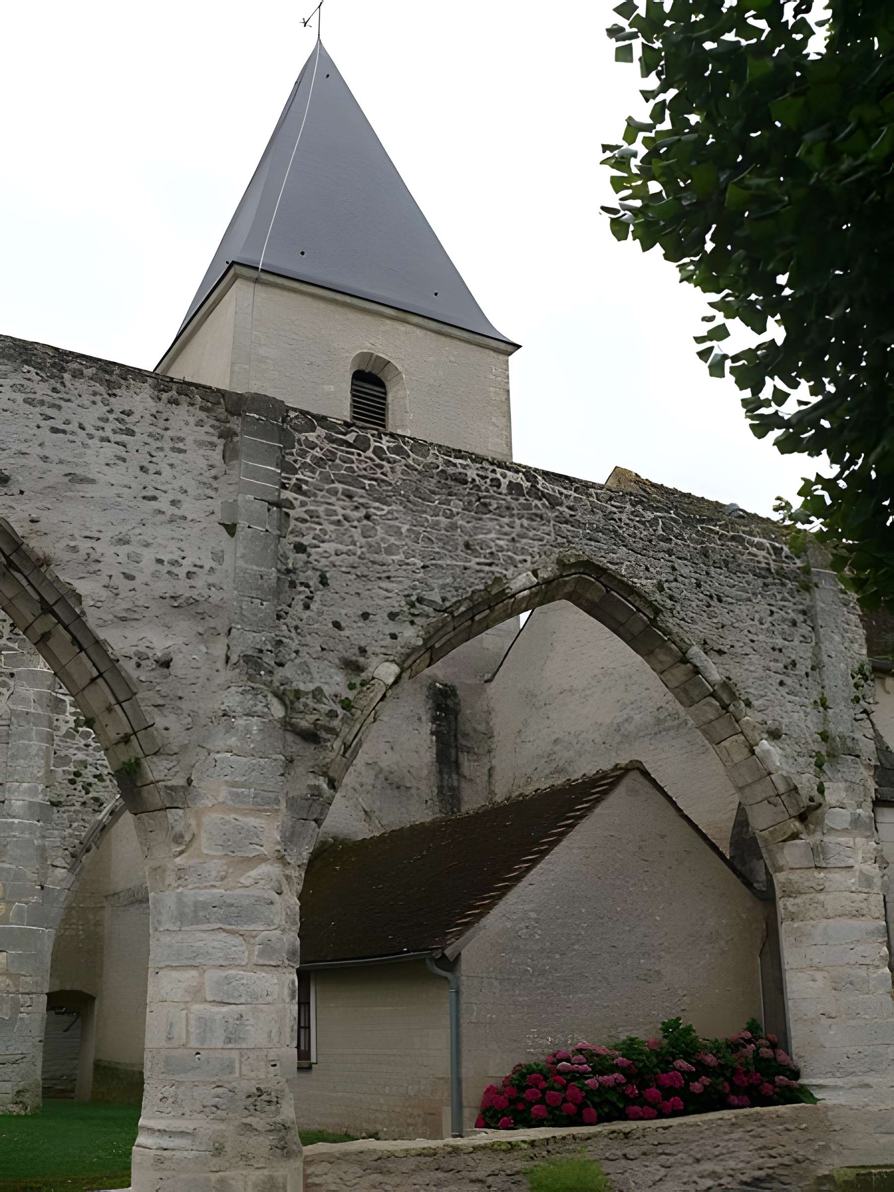 Église Saint-Jacques-le-Majeur de Courcelles