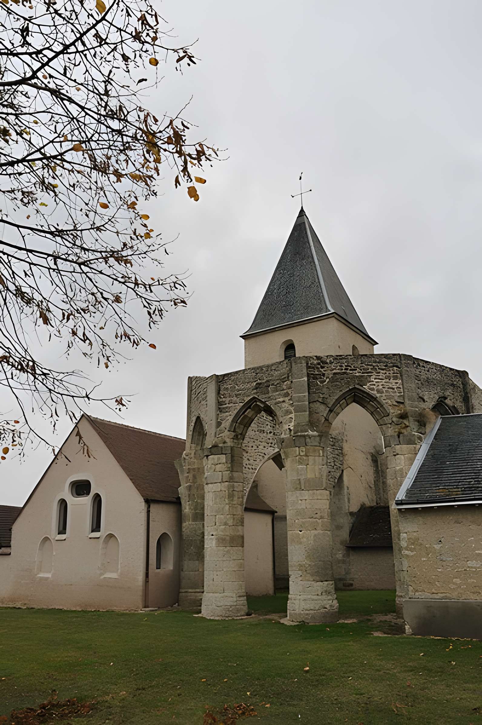 Église Saint-Jacques-le-Majeur de Courcelles