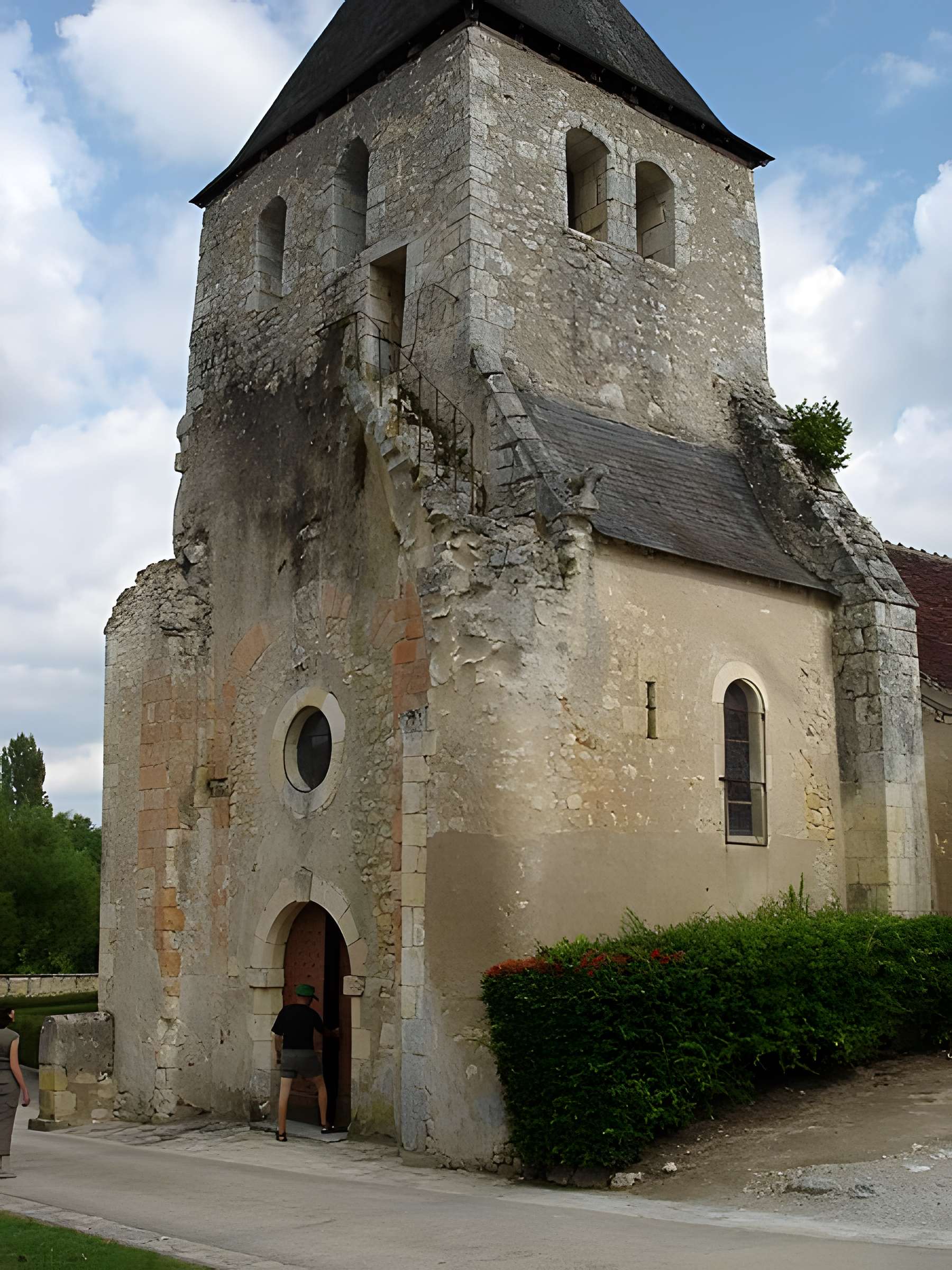 Église Saint-Jean de Lurais