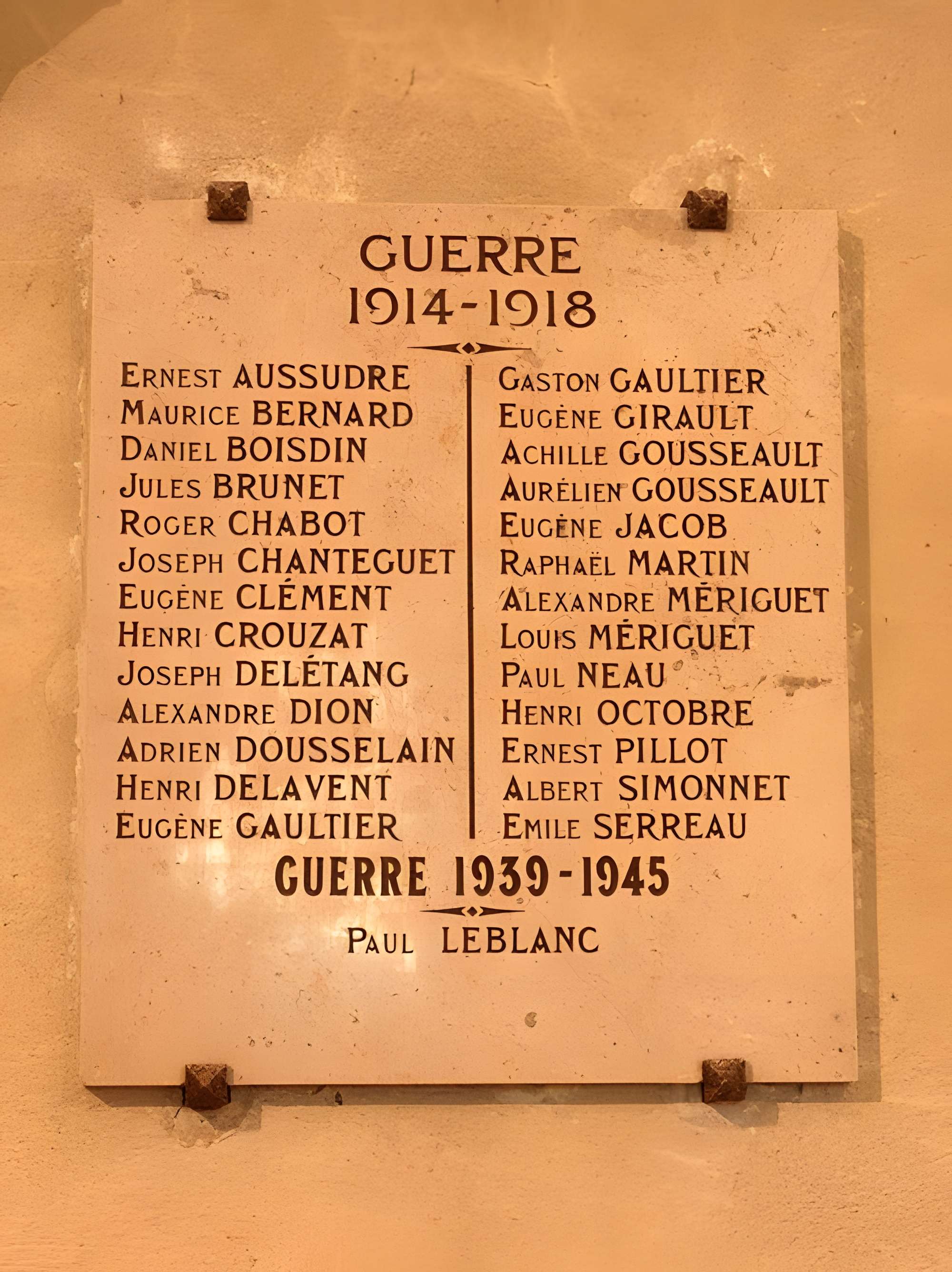 Église Saint-Jean de Lurais