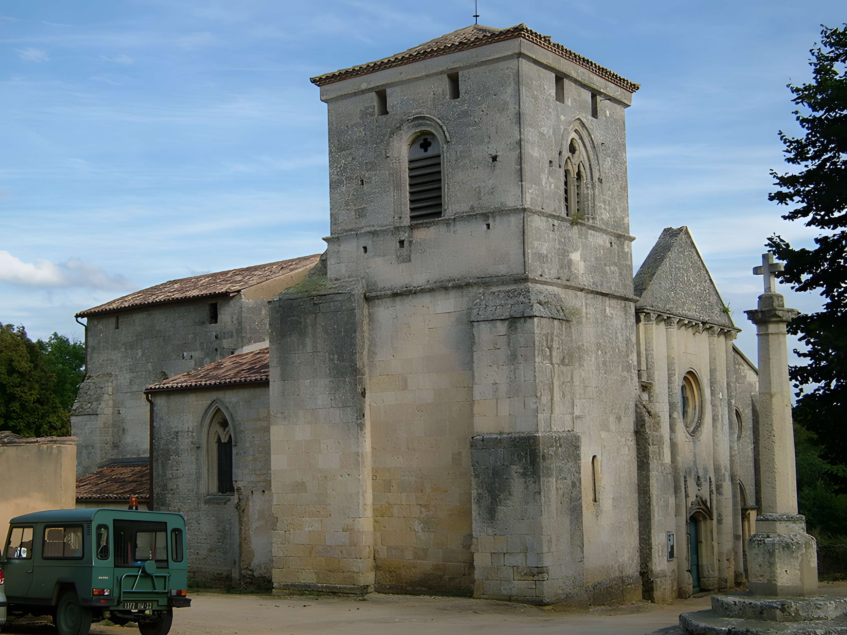 Église Saint-Jean de Saint-Ciers-de-Canesse