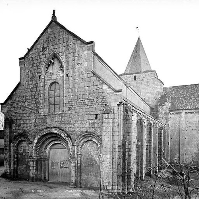 Photo de Église Saint-Jean-Baptiste de Jazeneuil
