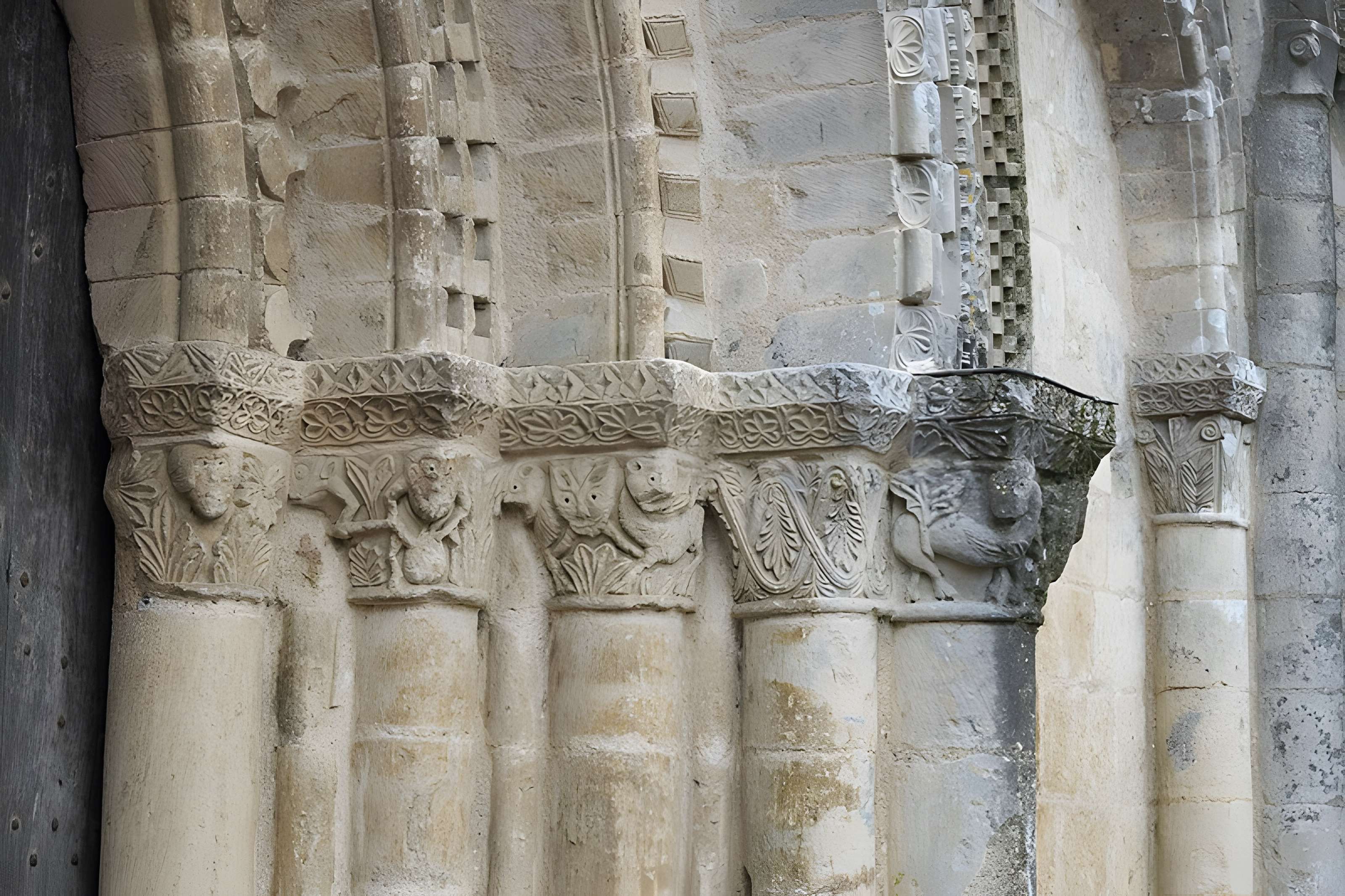 Église Saint-Jean-Baptiste de Jazeneuil