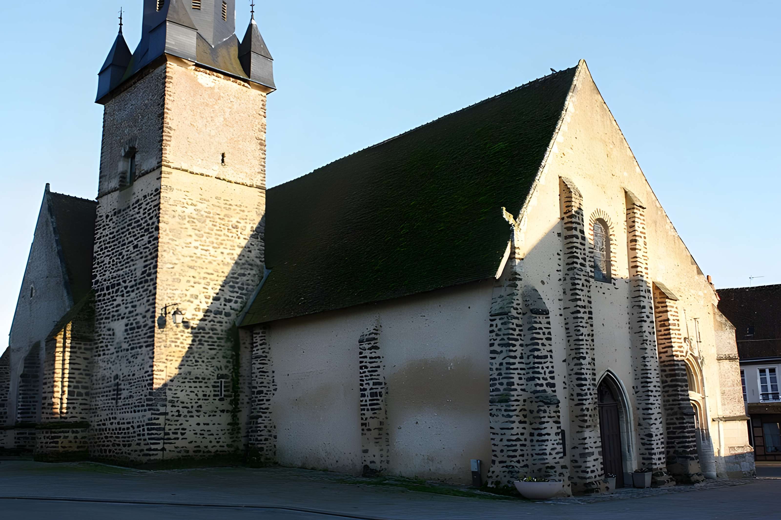 Église Saint-Jean-Baptiste de La Bazoche-Gouet