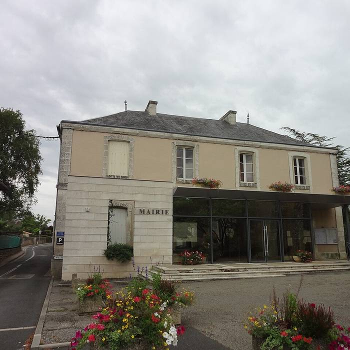 Photo de Église Saint-Jean-Baptiste de La Villedieu-du-Clain