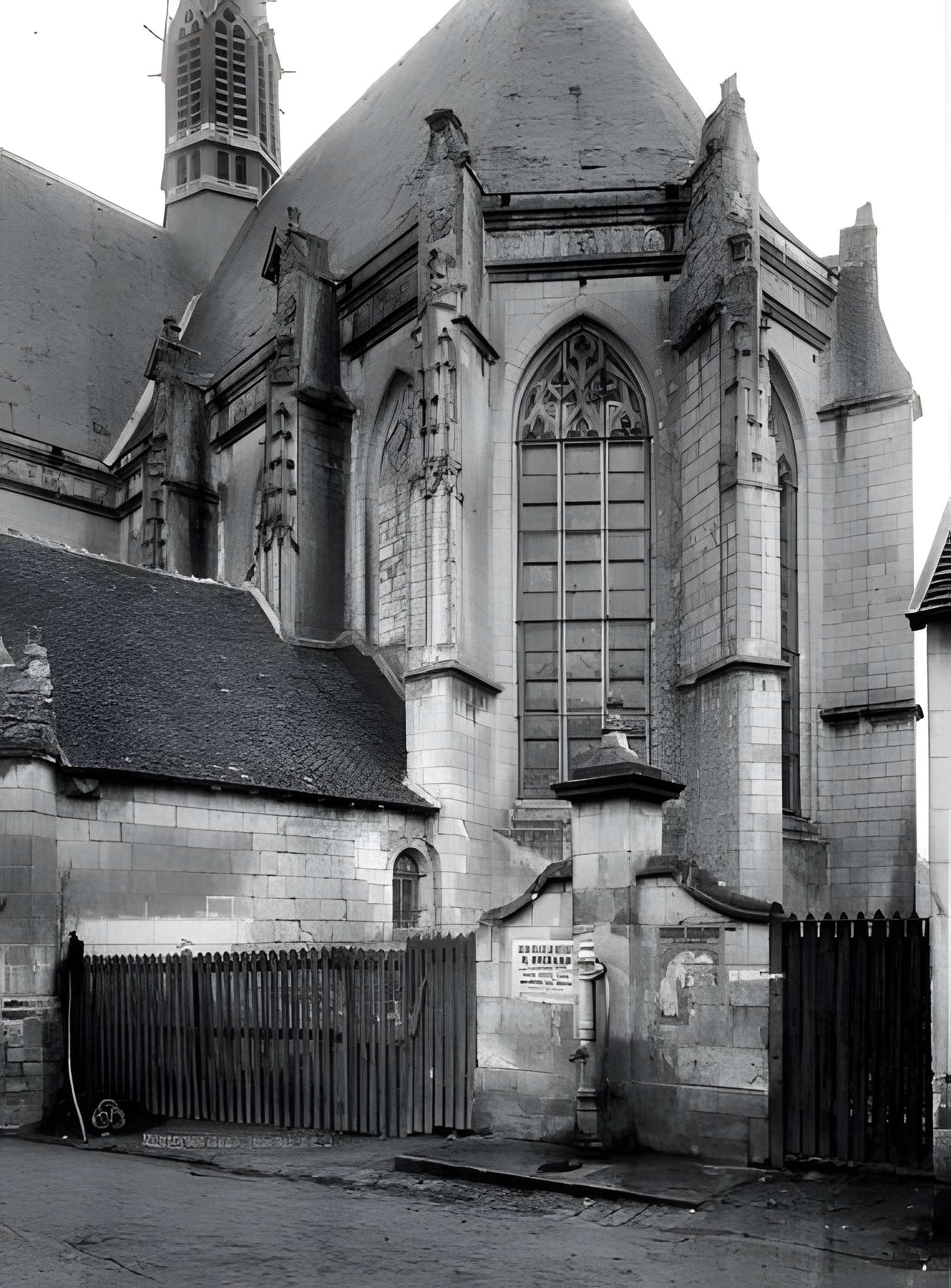 Église Saint-Jean-Baptiste de Montrésor