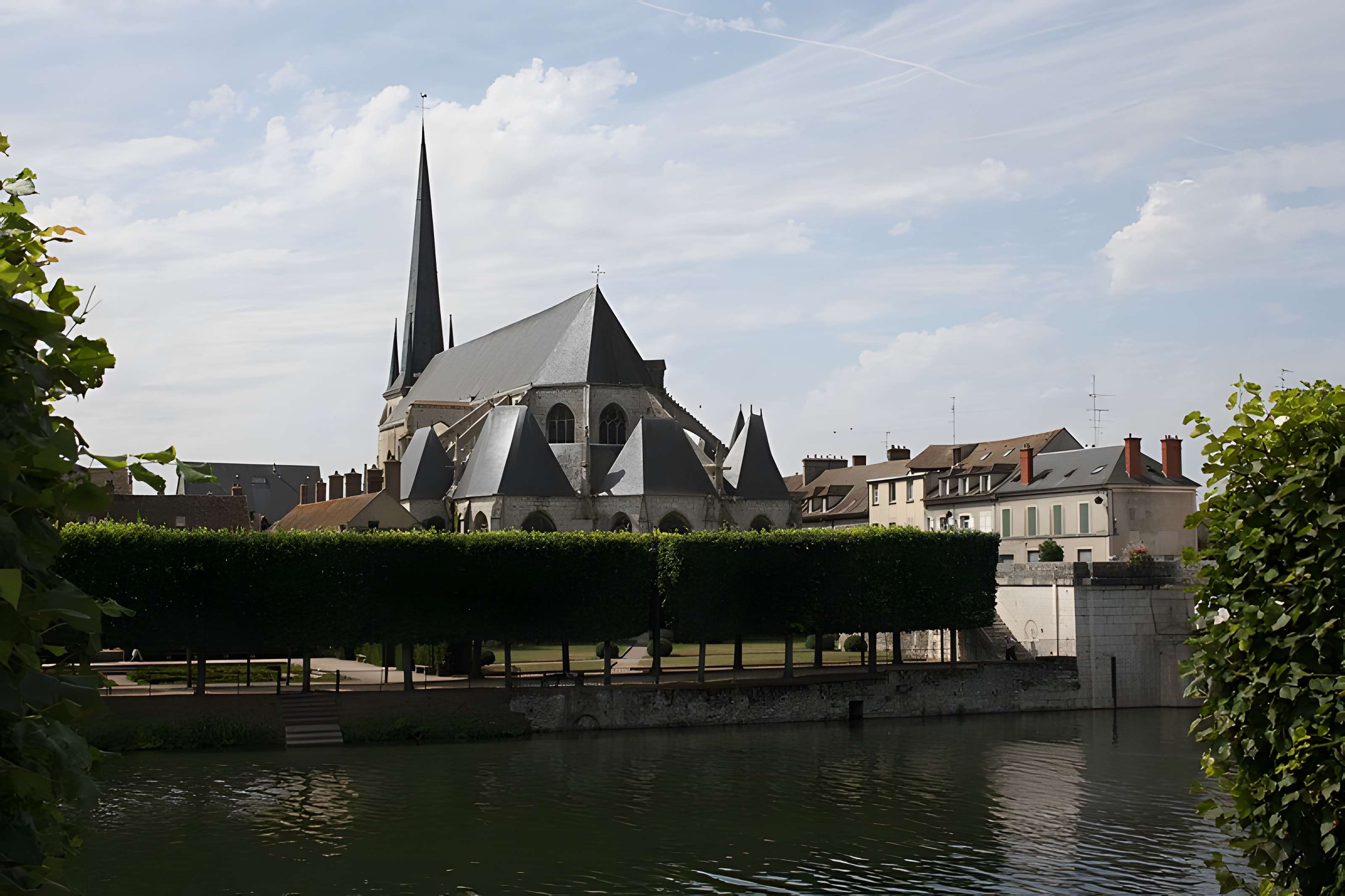Église Saint-Jean-Baptiste de Nemours