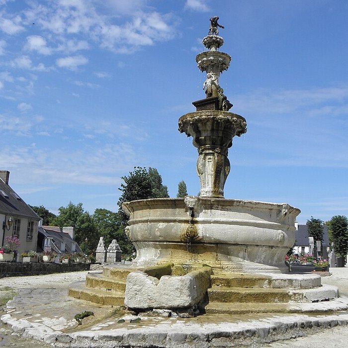 Photo de Église Saint-Jean-Baptiste de Saint-Jean-du-Doigt