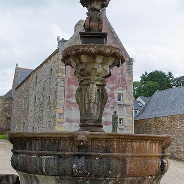 Église Saint-Jean-Baptiste de Saint-Jean-du-Doigt