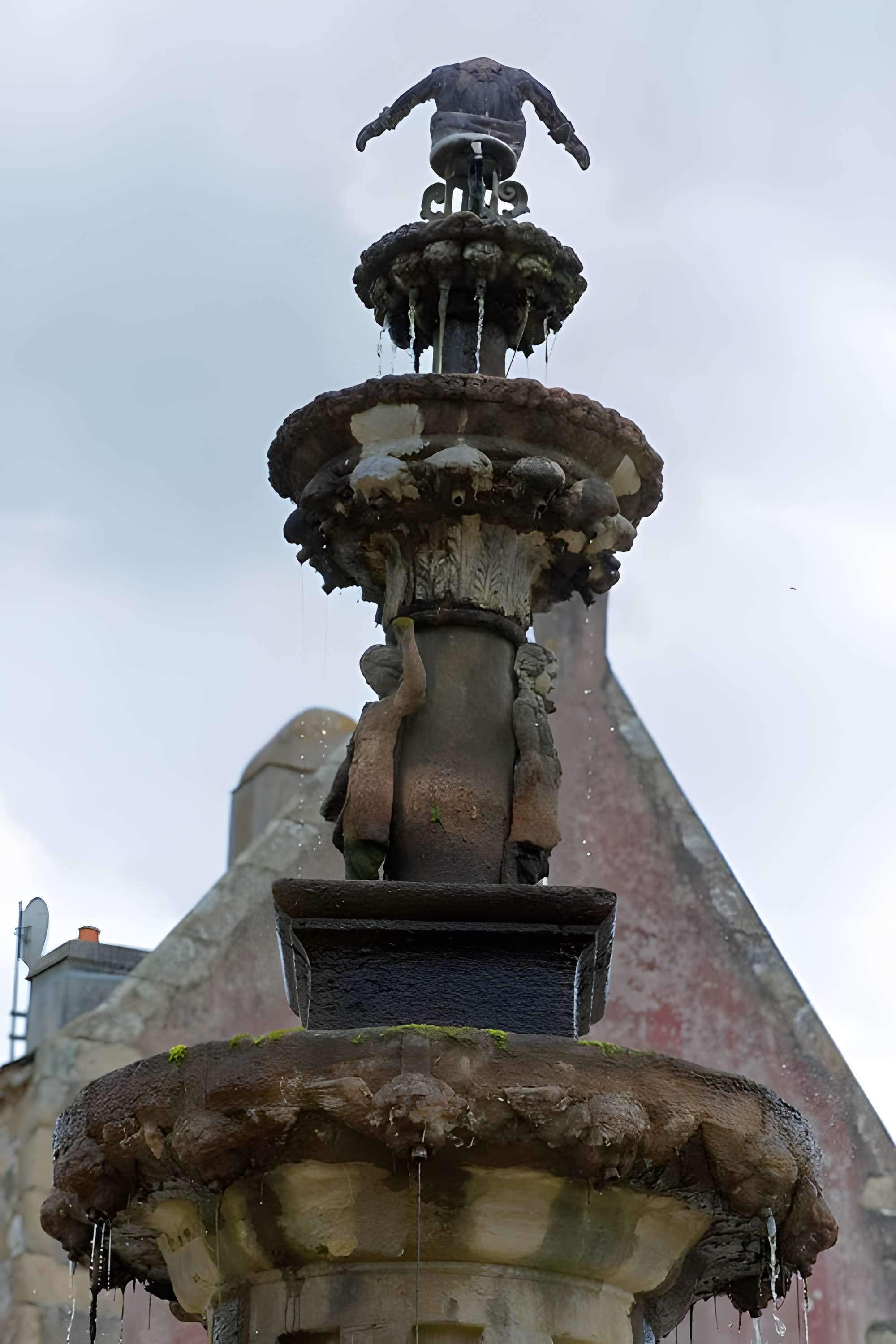 Église Saint-Jean-Baptiste de Saint-Jean-du-Doigt