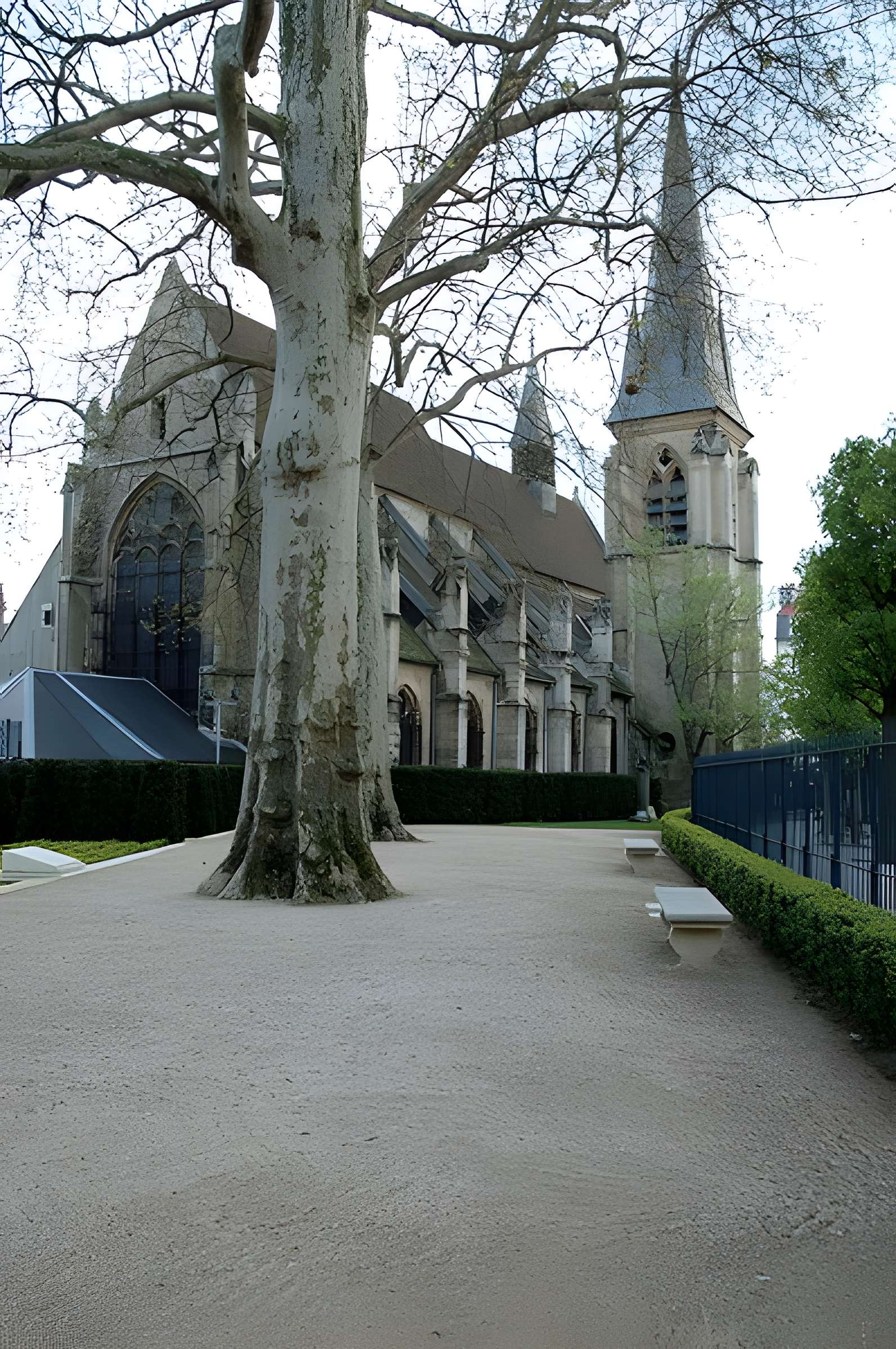 Église Saint-Jean-Baptiste de Sceaux 
