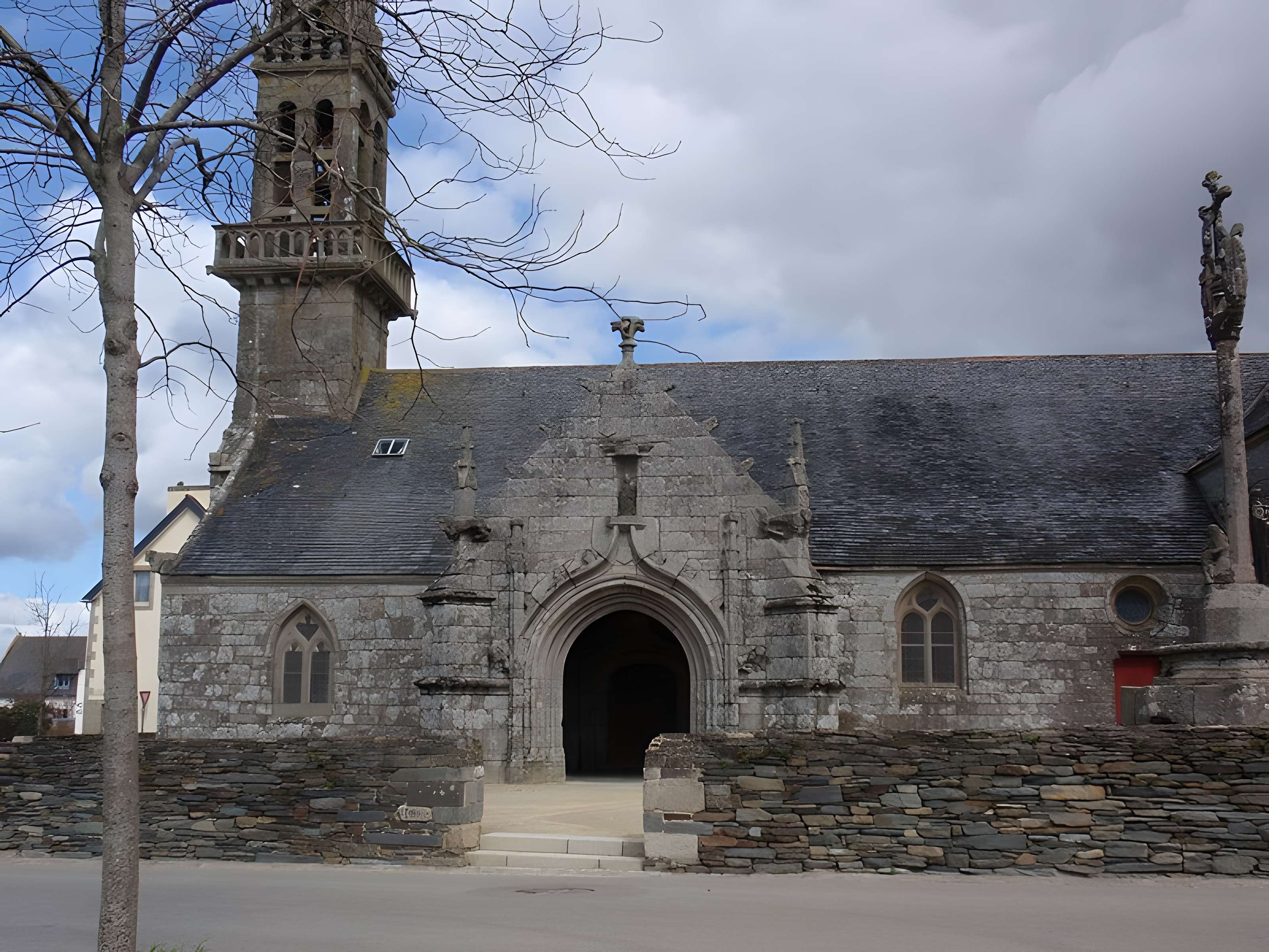 Église Saint-Jérôme de Cast