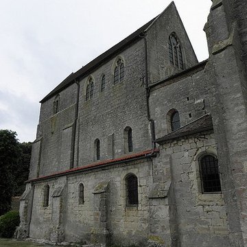 Église Saint-Julien de Courville