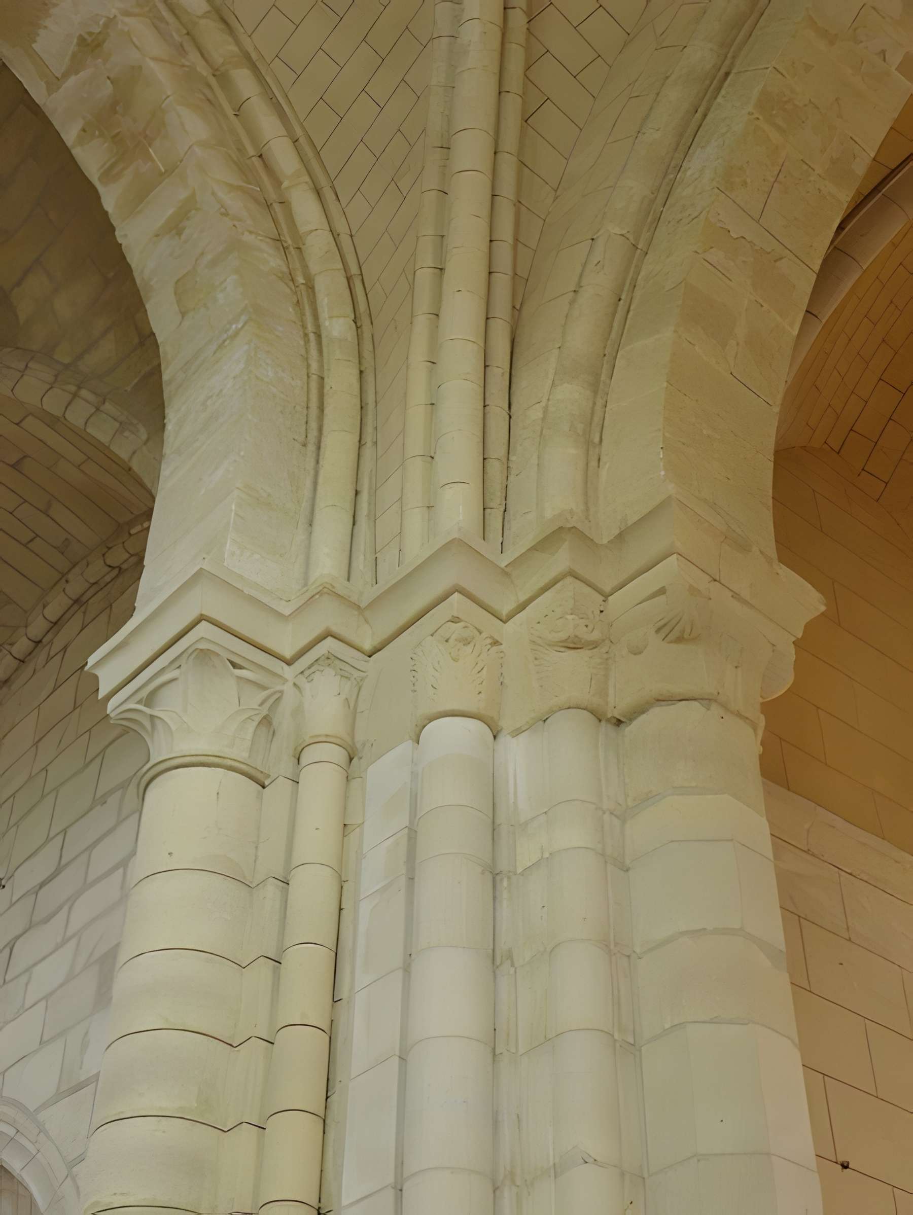 Église Saint-Julien de Courville