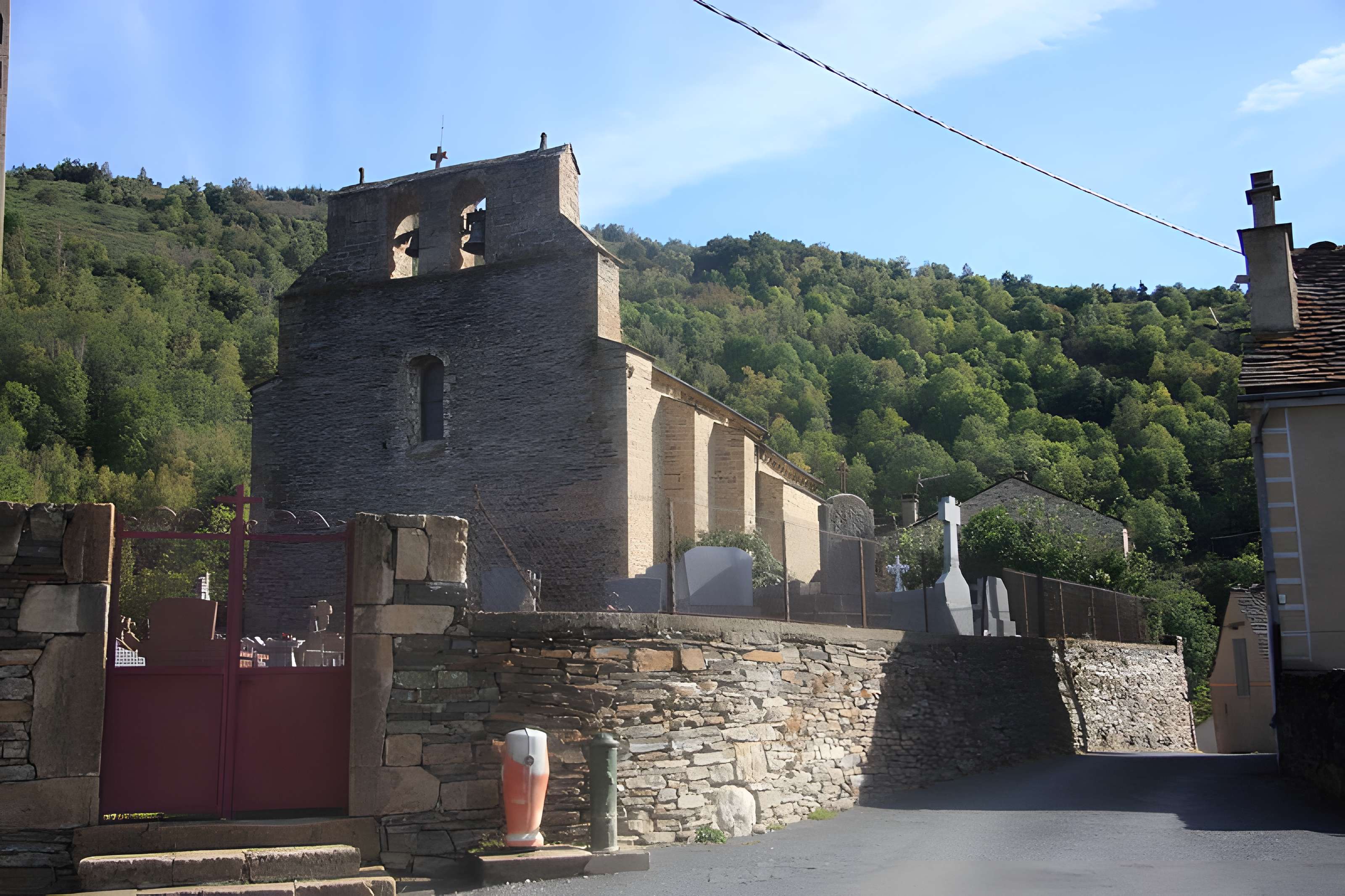 Église Saint-Julien de Saint-Julien-du-Tournel
