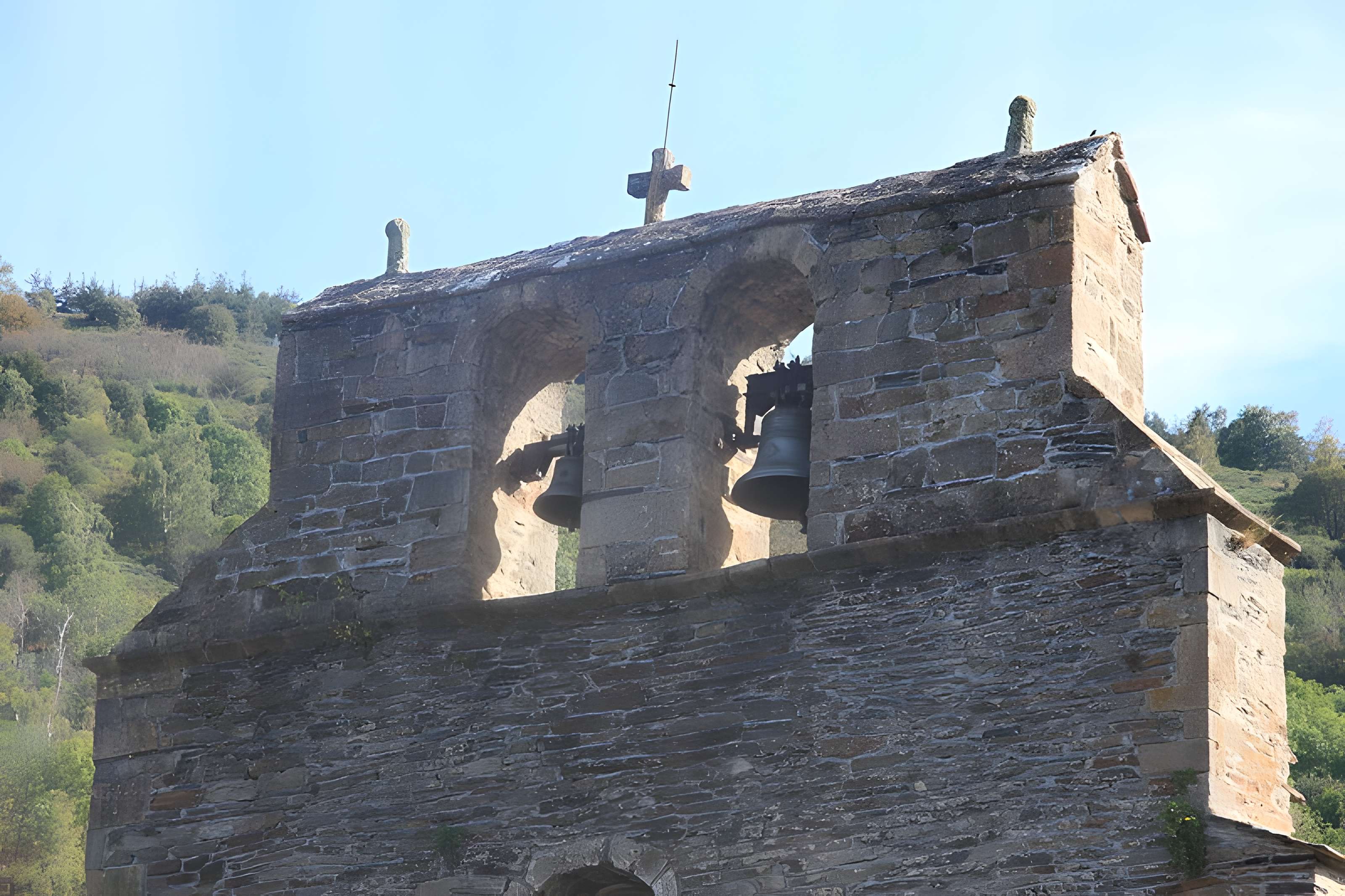 Église Saint-Julien de Saint-Julien-du-Tournel