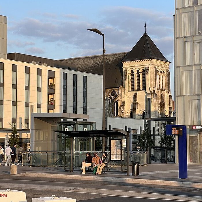 Photo de Église Saint-Julien de Tours