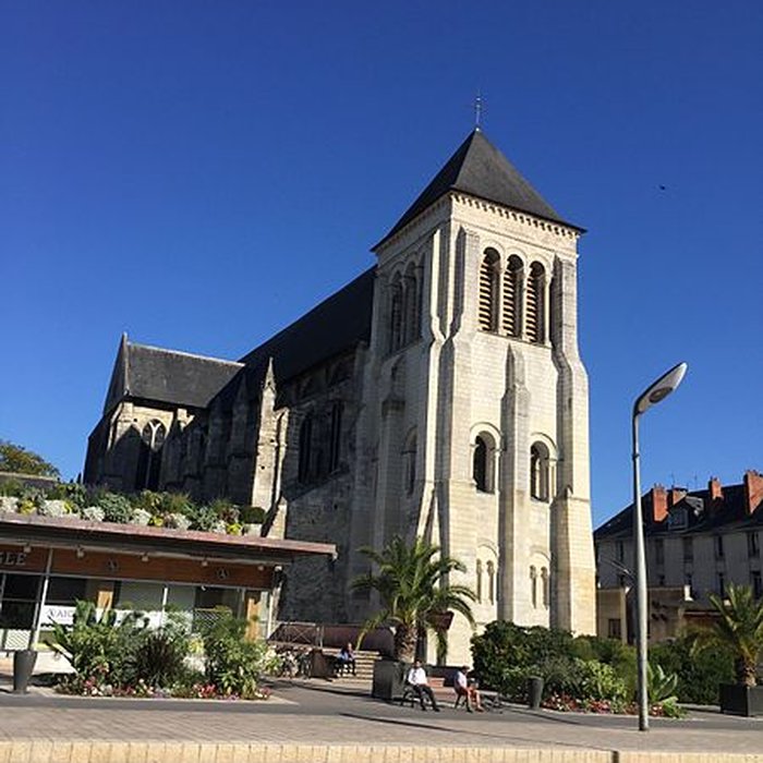 Photo de Église Saint-Julien de Tours