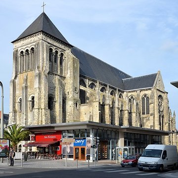 Église Saint-Julien de Tours