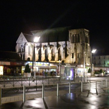 Église Saint-Julien de Tours