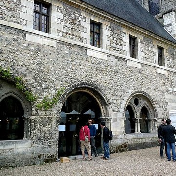 Église Saint-Julien de Tours