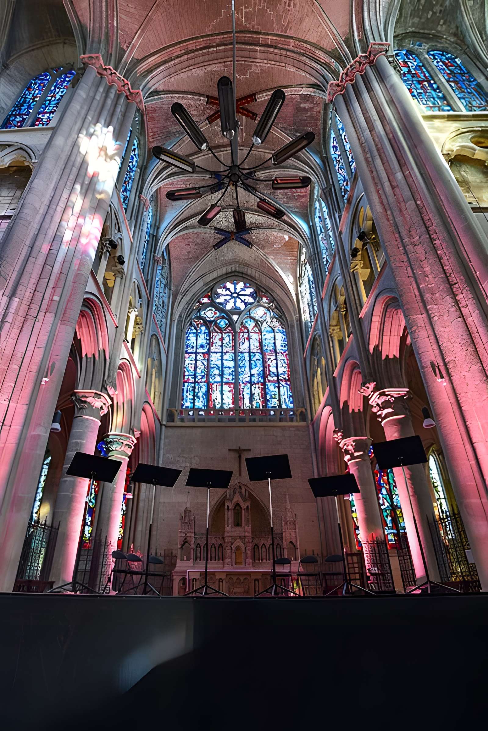 Église Saint-Julien de Tours