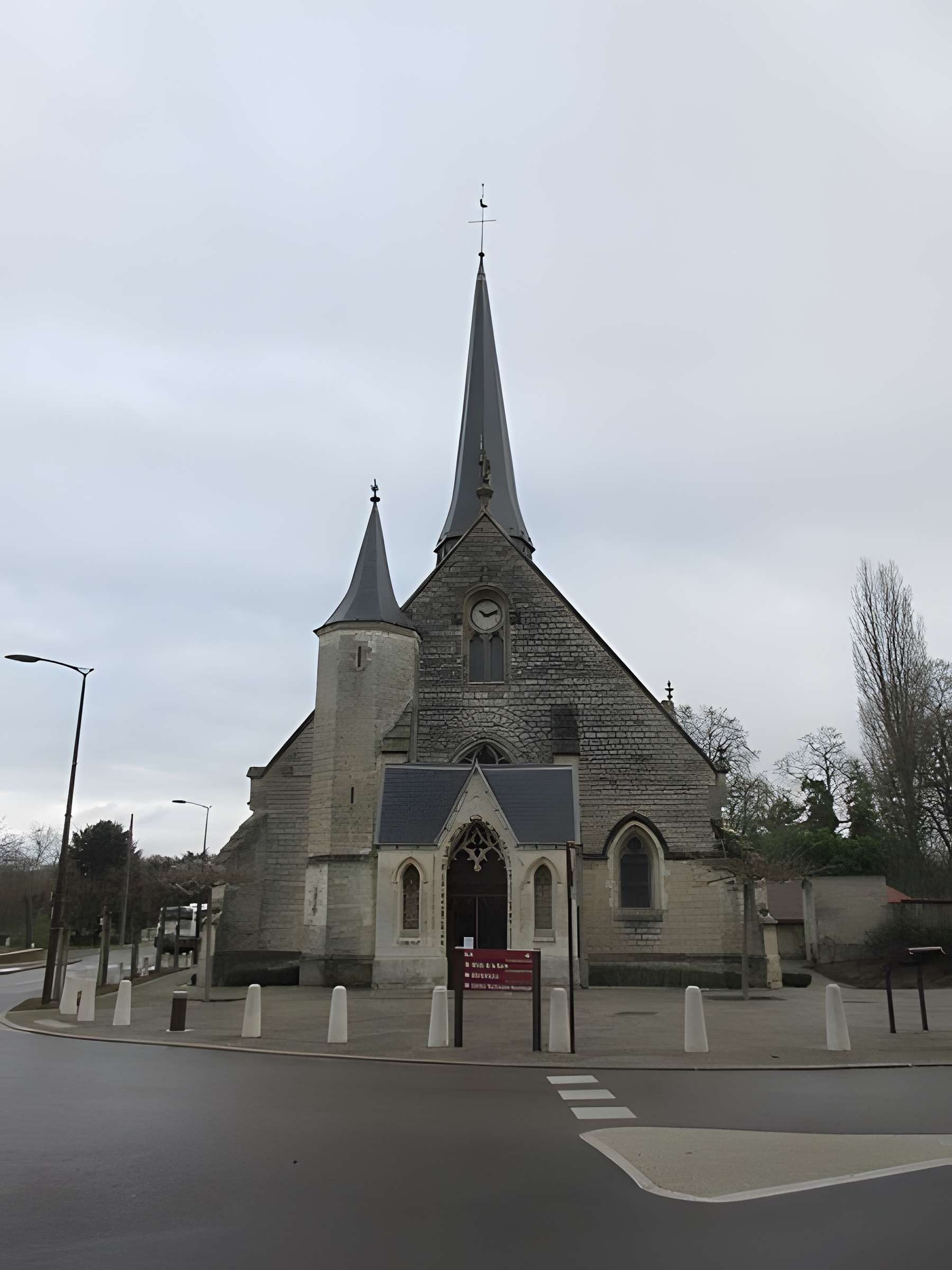 Église Saint-Julien-de-Brioude de Saint-Julien-les-Villas