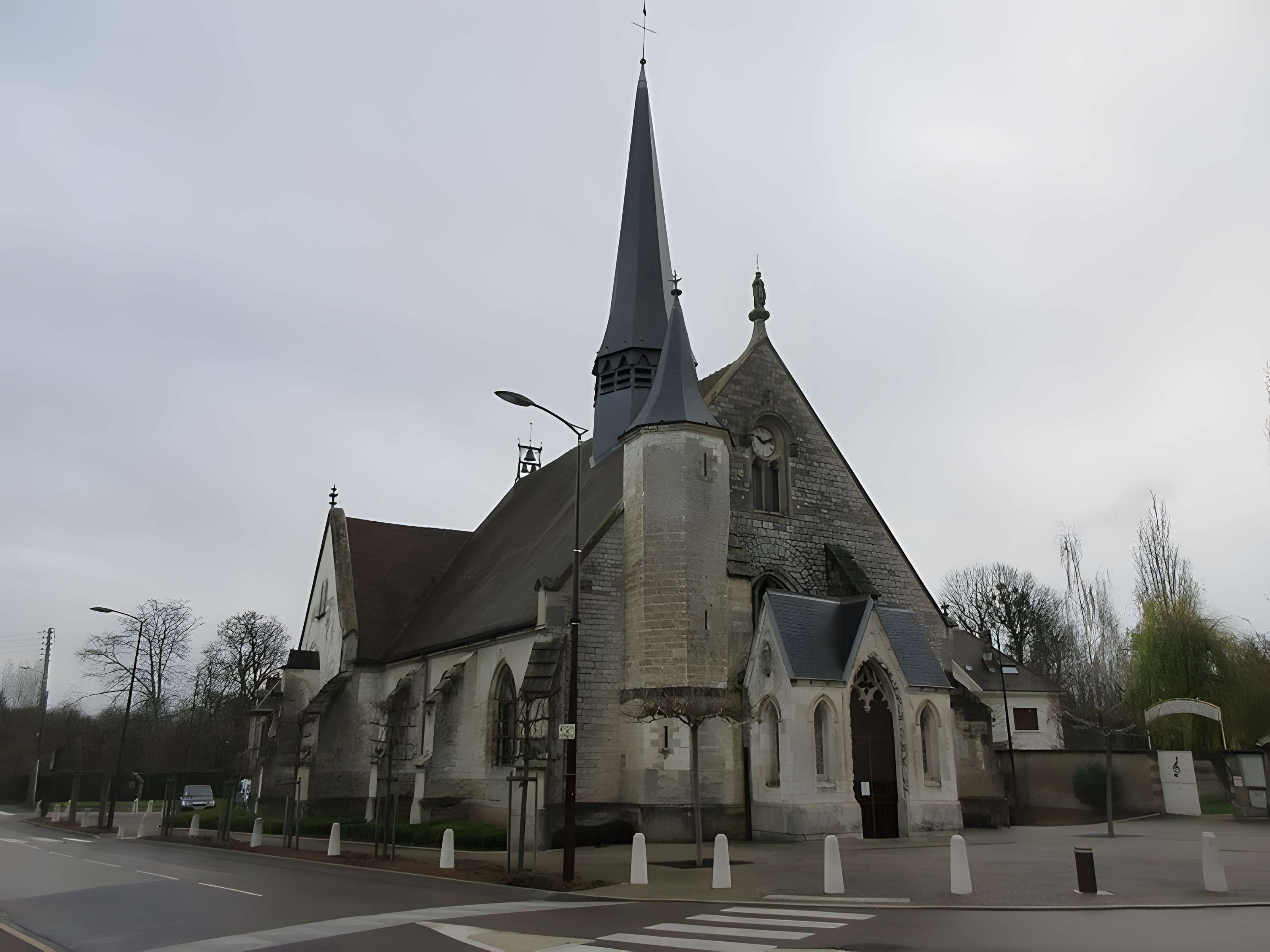 Église Saint-Julien-de-Brioude de Saint-Julien-les-Villas