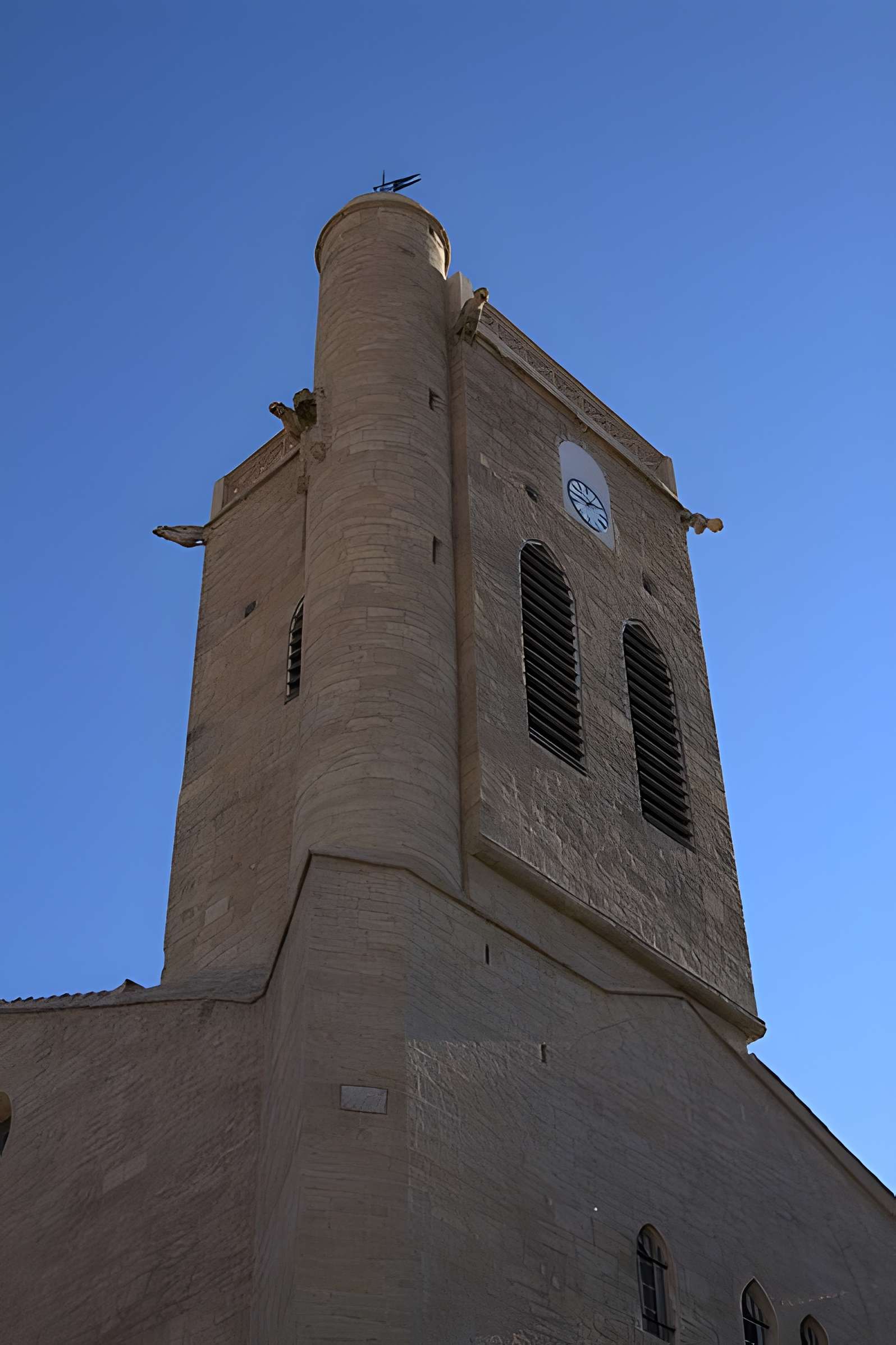 Église Saint-Julien-et-Sainte-Basilisse-d'Antioche de Servian