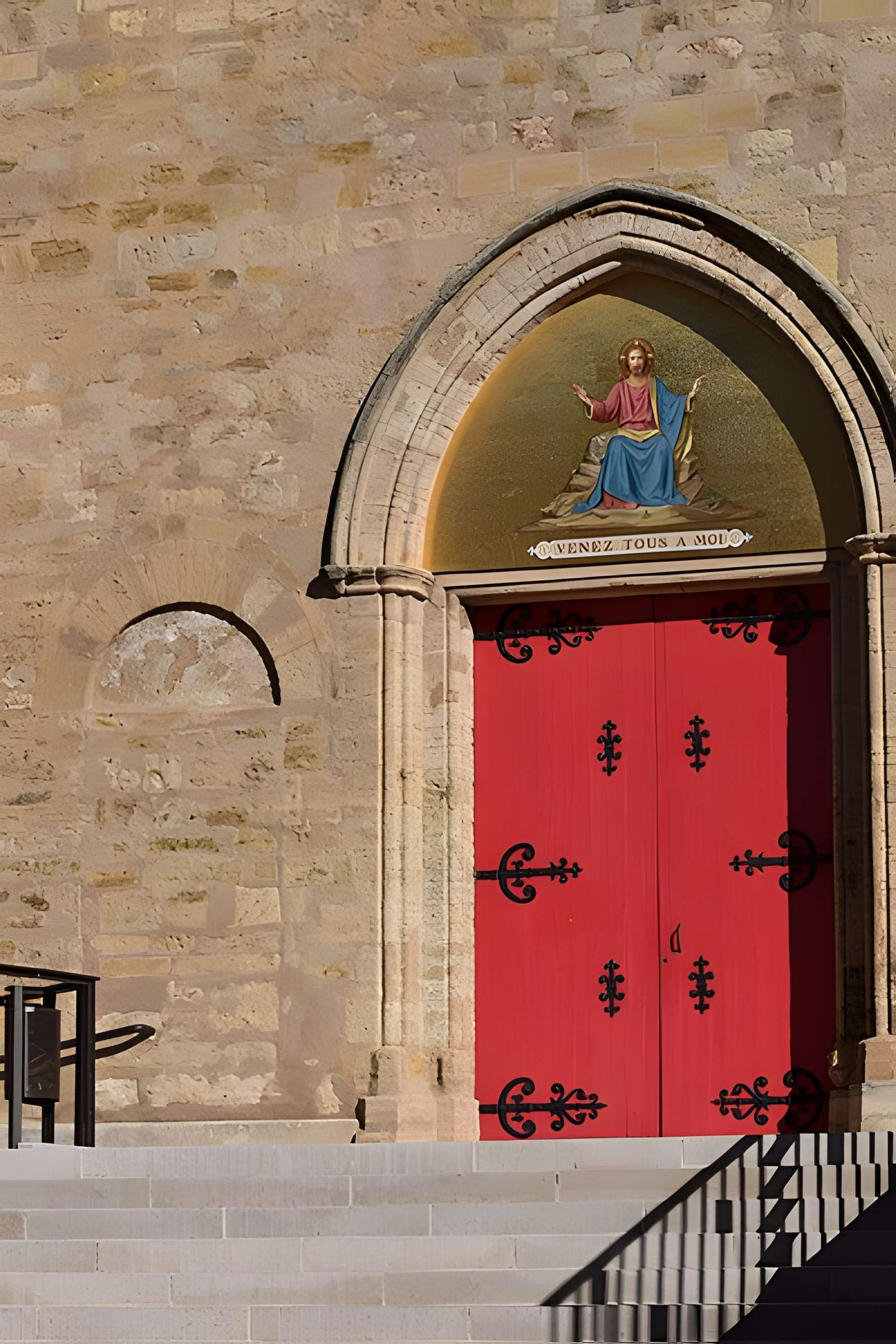 Église Saint-Julien-et-Sainte-Basilisse-d'Antioche de Servian