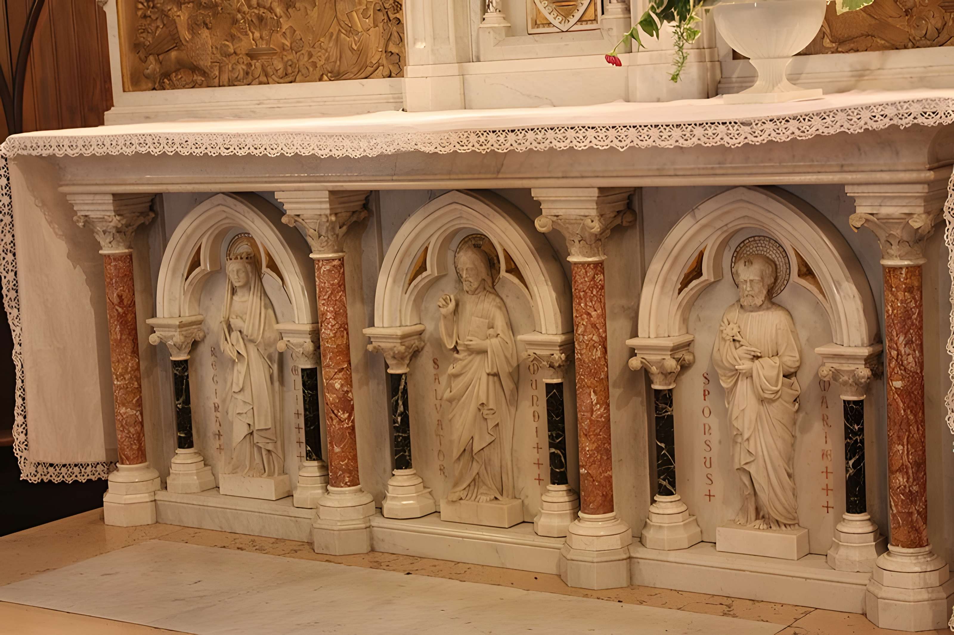 Église Saint-Julien-et-Sainte-Basilisse-d'Antioche de Servian