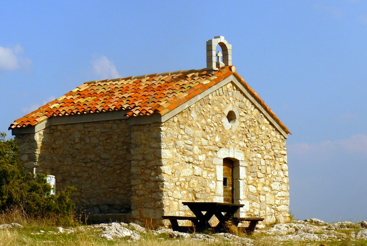 Église Saint-Julien-et-Sainte-Trinité de Saint-Julien