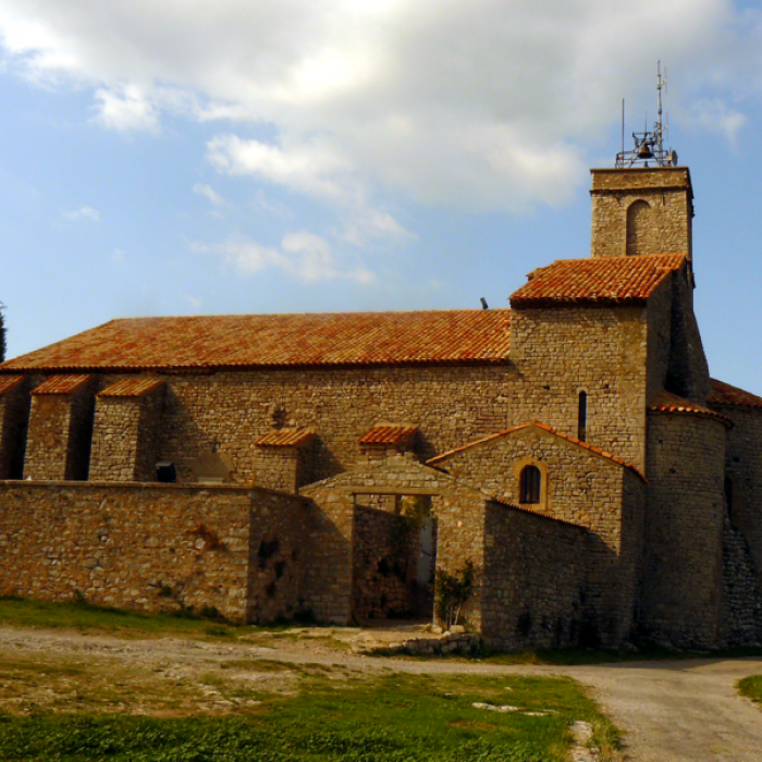 Photo de Église Saint-Julien-et-Sainte-Trinité de Saint-Julien