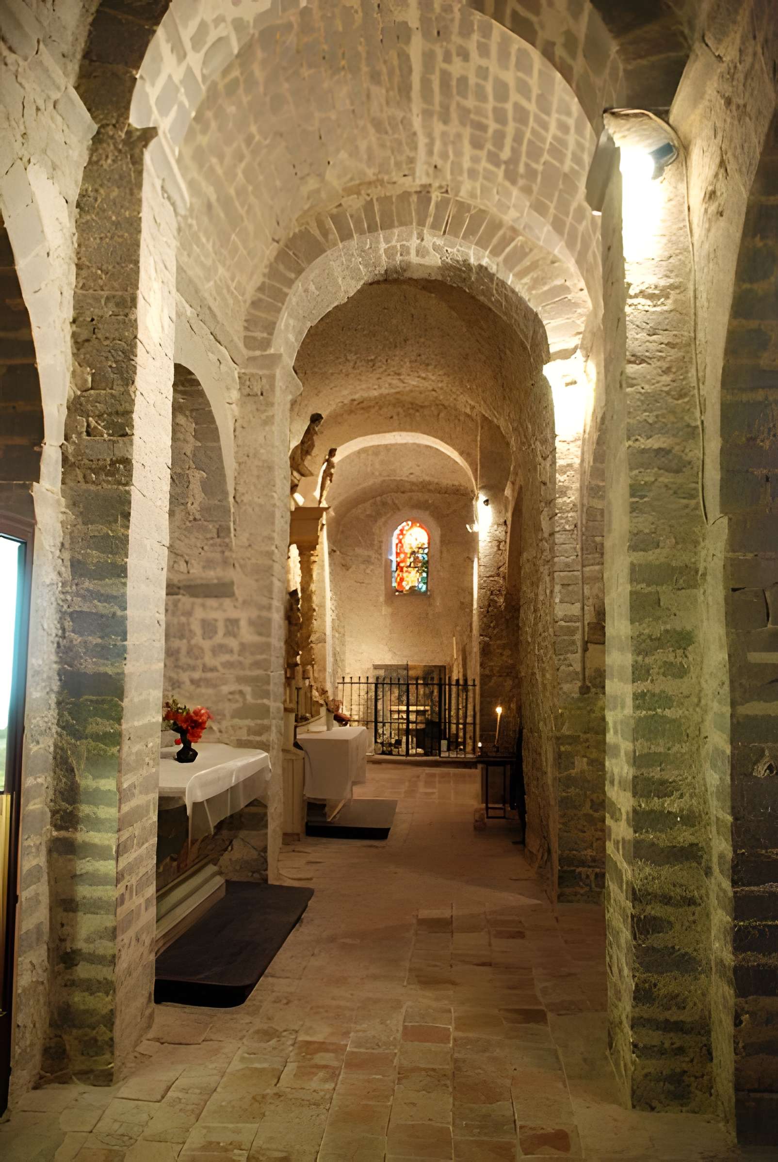 Église Saint-Julien-et-Sainte-Trinité de Saint-Julien