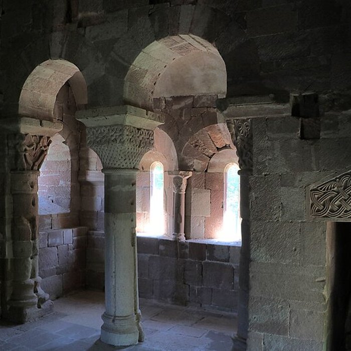 Photo de Église Saint-Pierre de Bessuéjouls