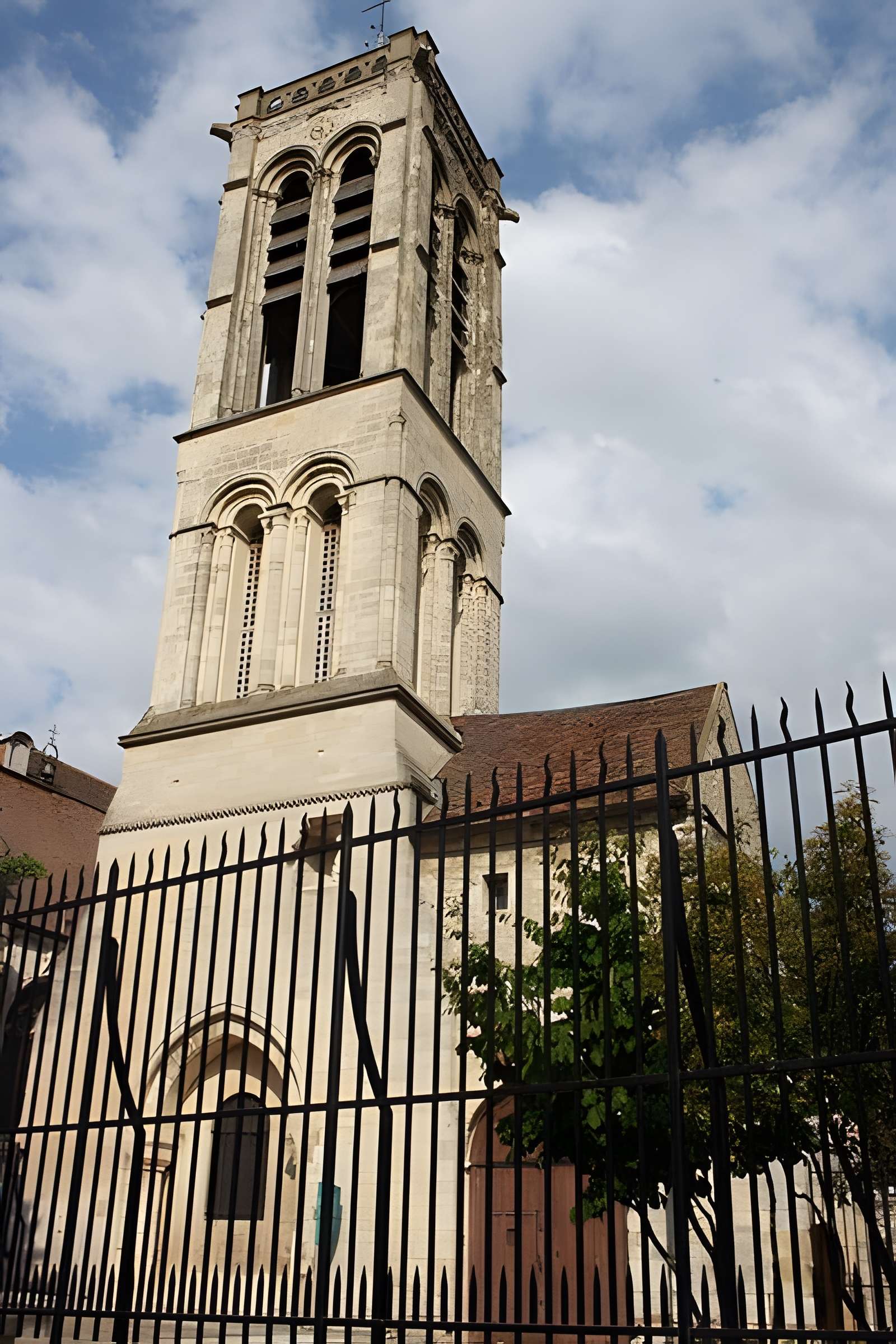 Église Saint-Justin de Louvres 