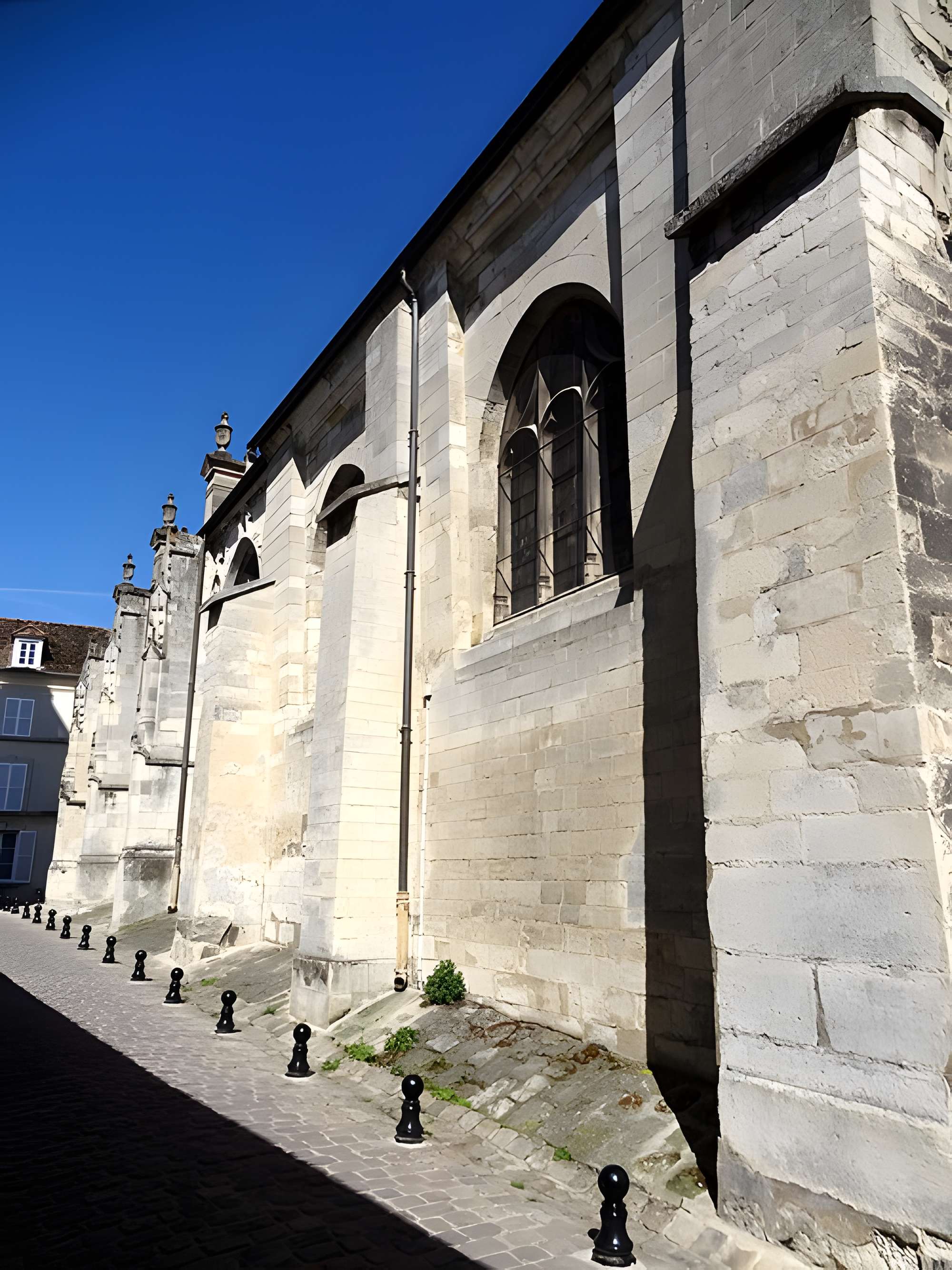 Église Saint-Justin de Louvres