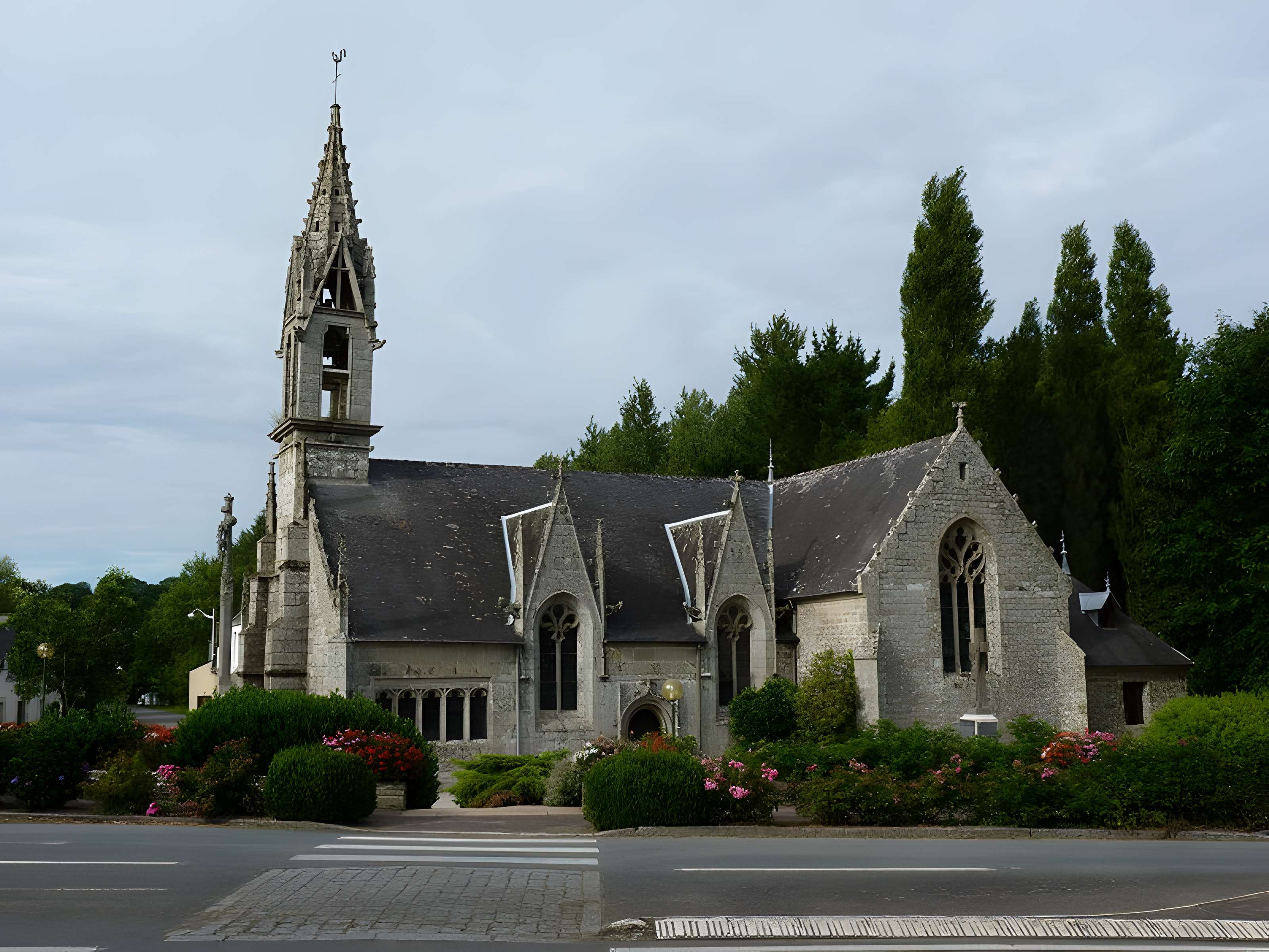 Église Saint-Juvénal du Moustoir 