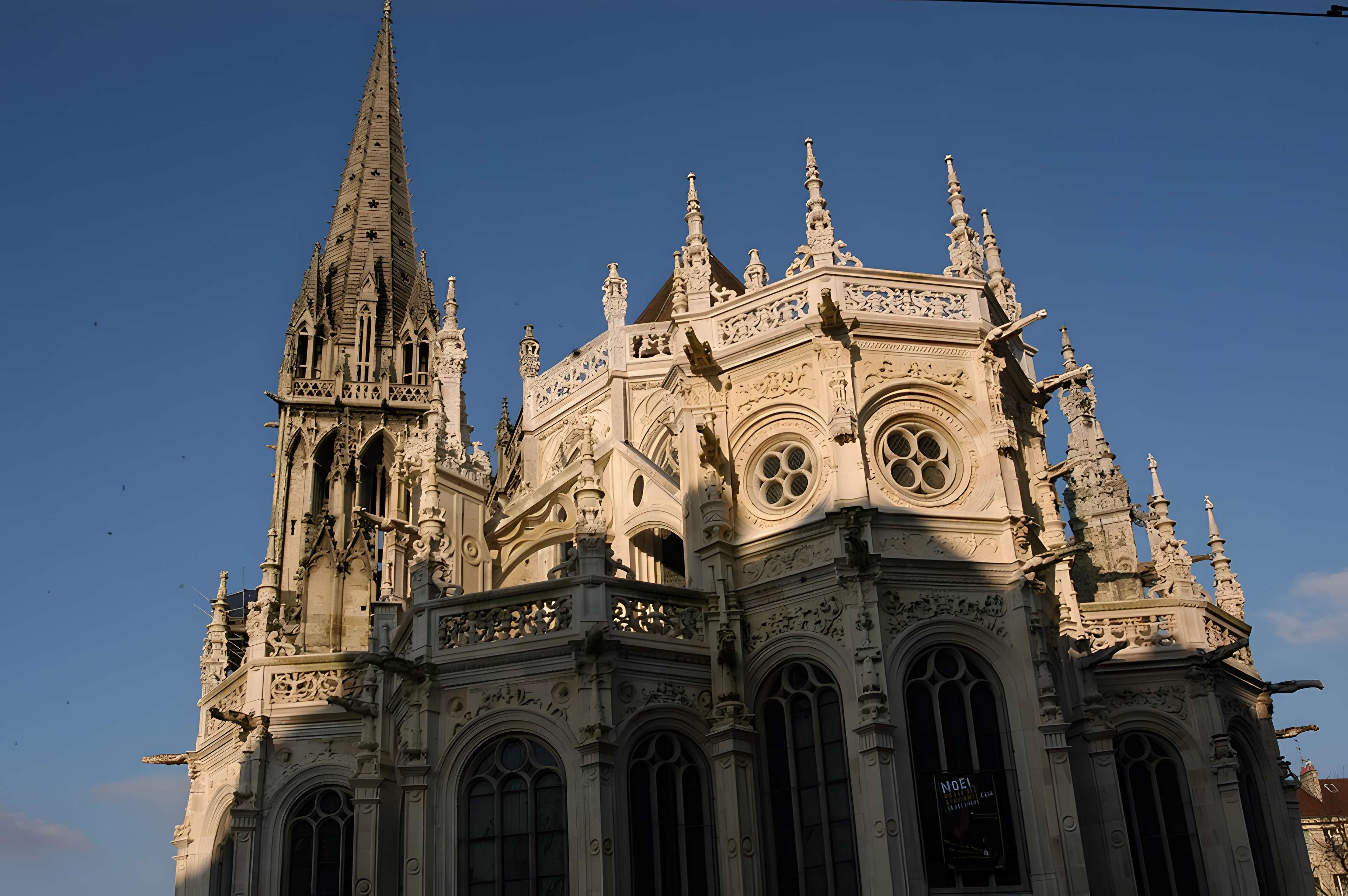Église Saint-Pierre de Caen