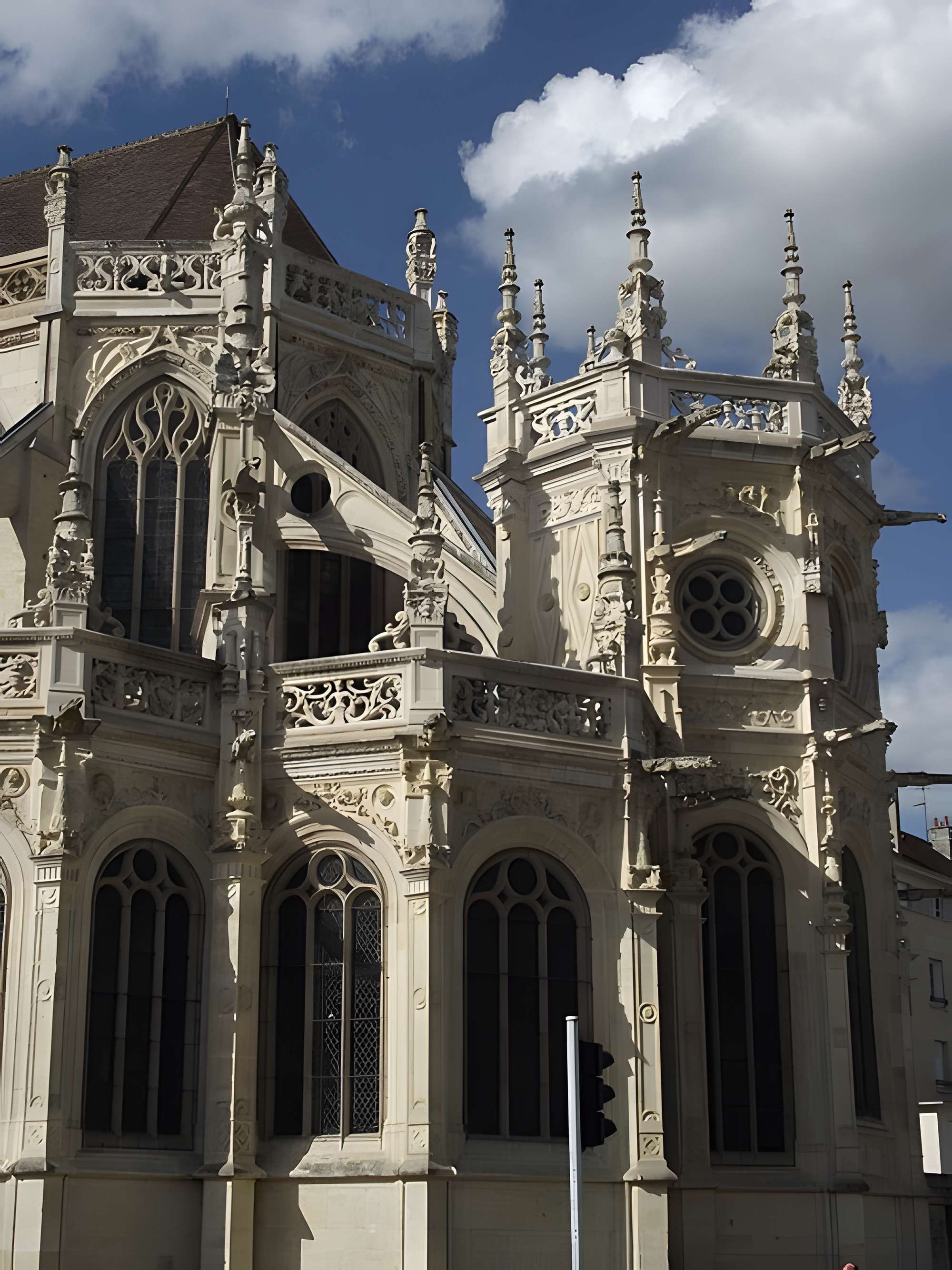 Église Saint-Pierre de Caen