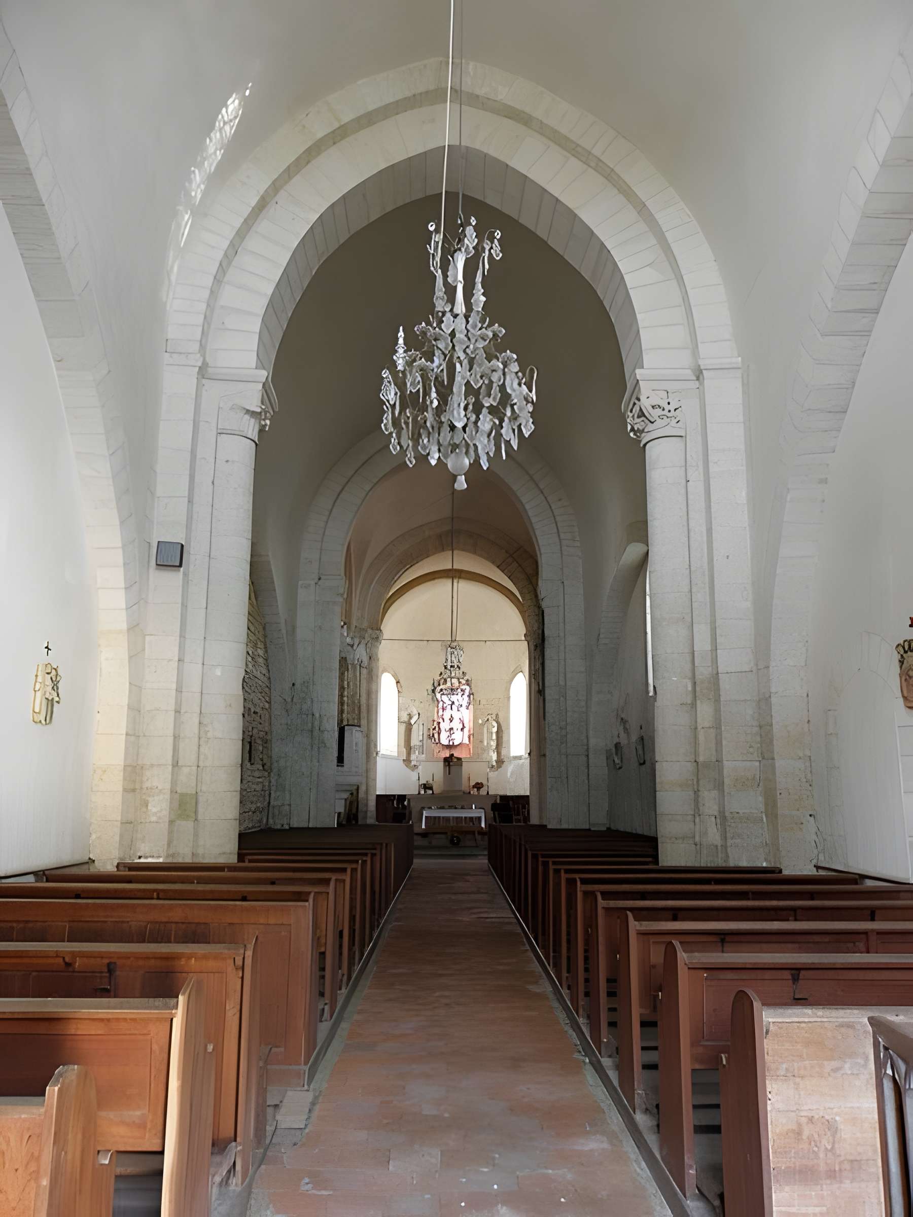 Église Saint-Laurent de Neuvy-en-Champagne