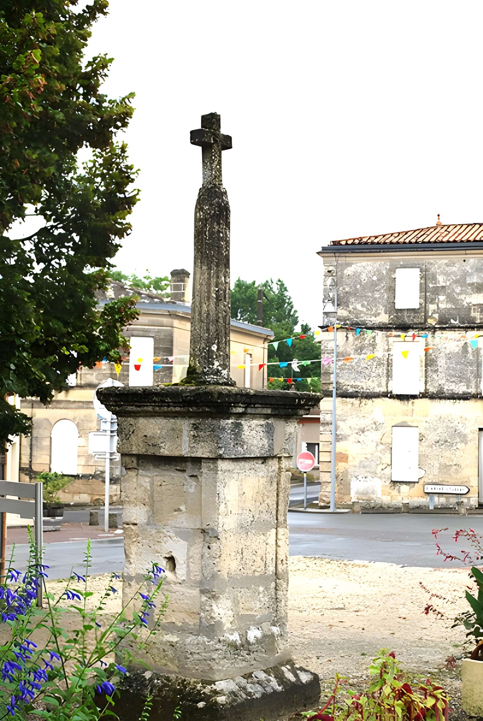 Église Saint-Laurent de Saint-Laurent-d'Arce